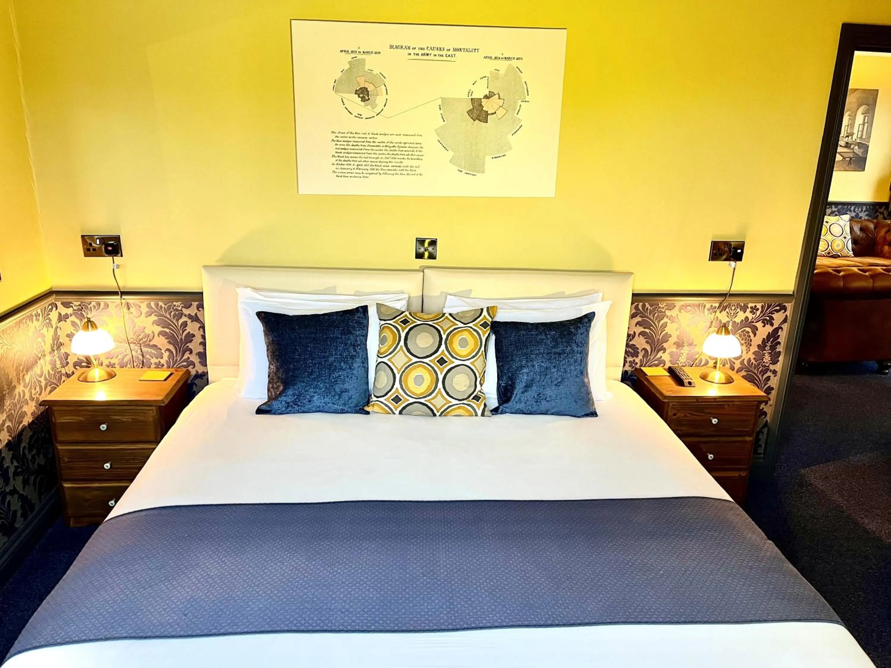 Property building, Bed in Atlantis Holiday Apartments