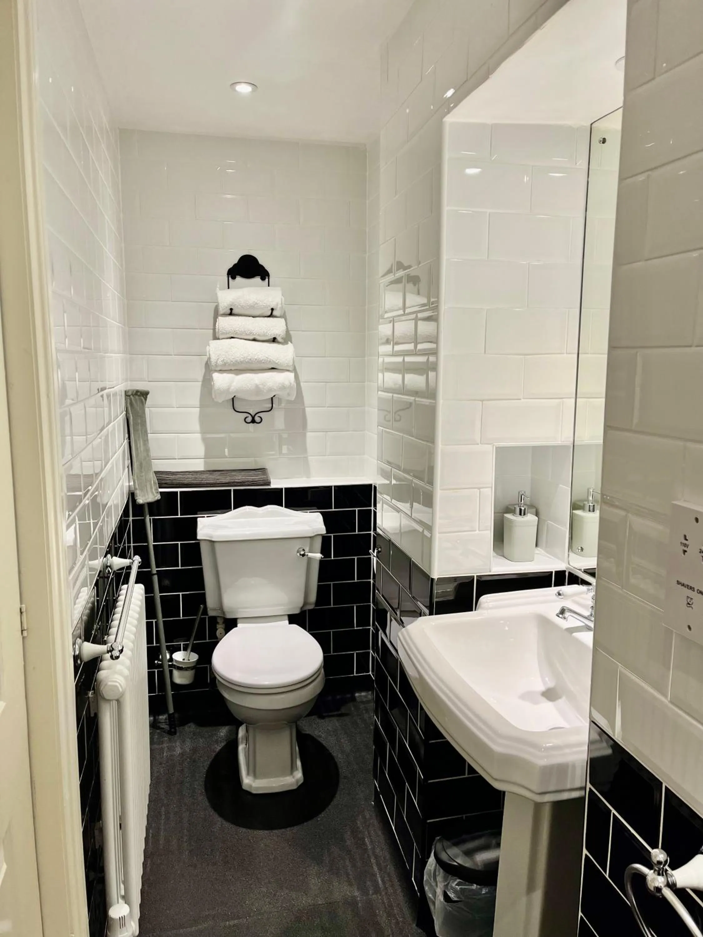 Shower in Atlantis Holiday Apartments