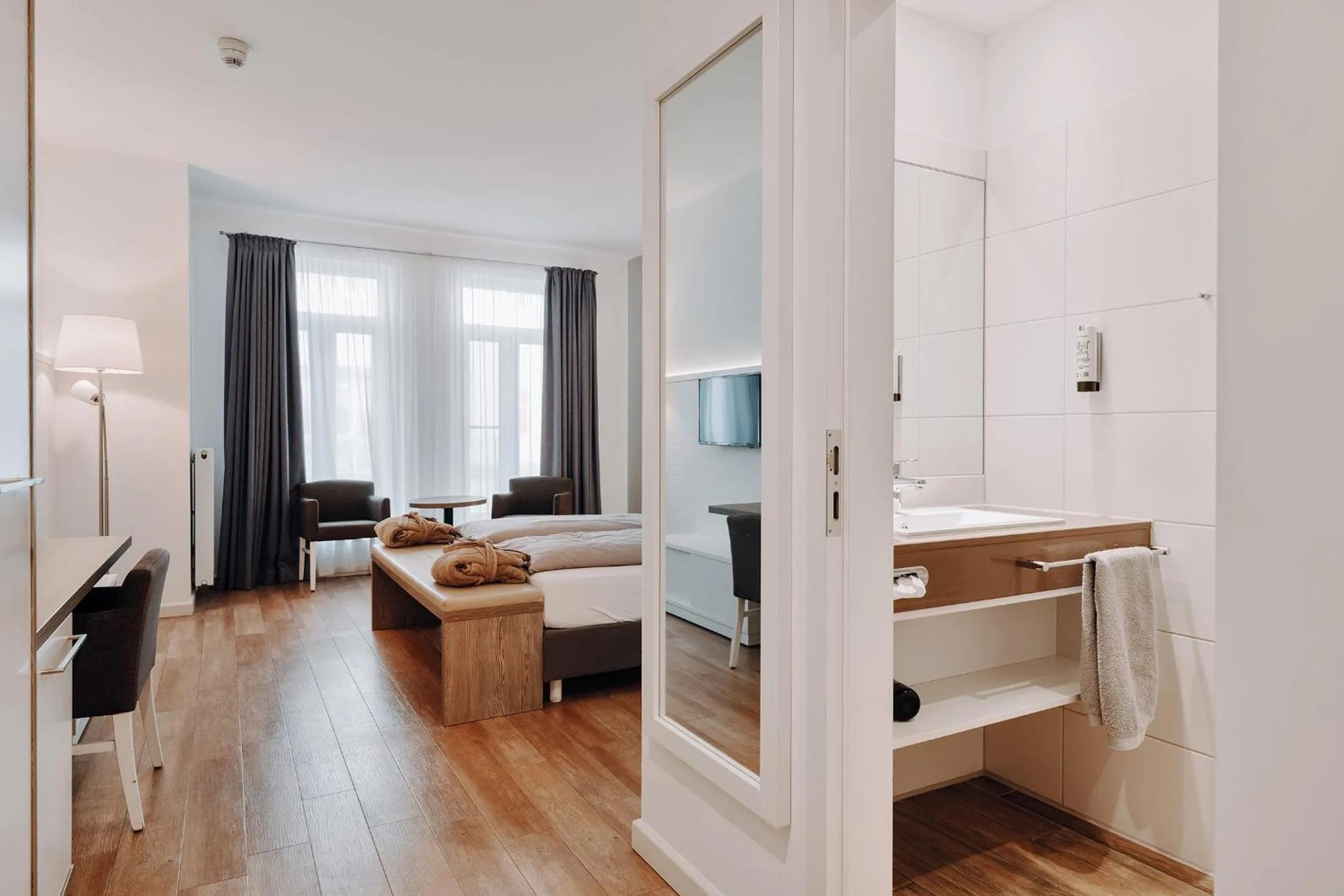 Photo of the whole room, Bed in Hotel Inselhof Borkum