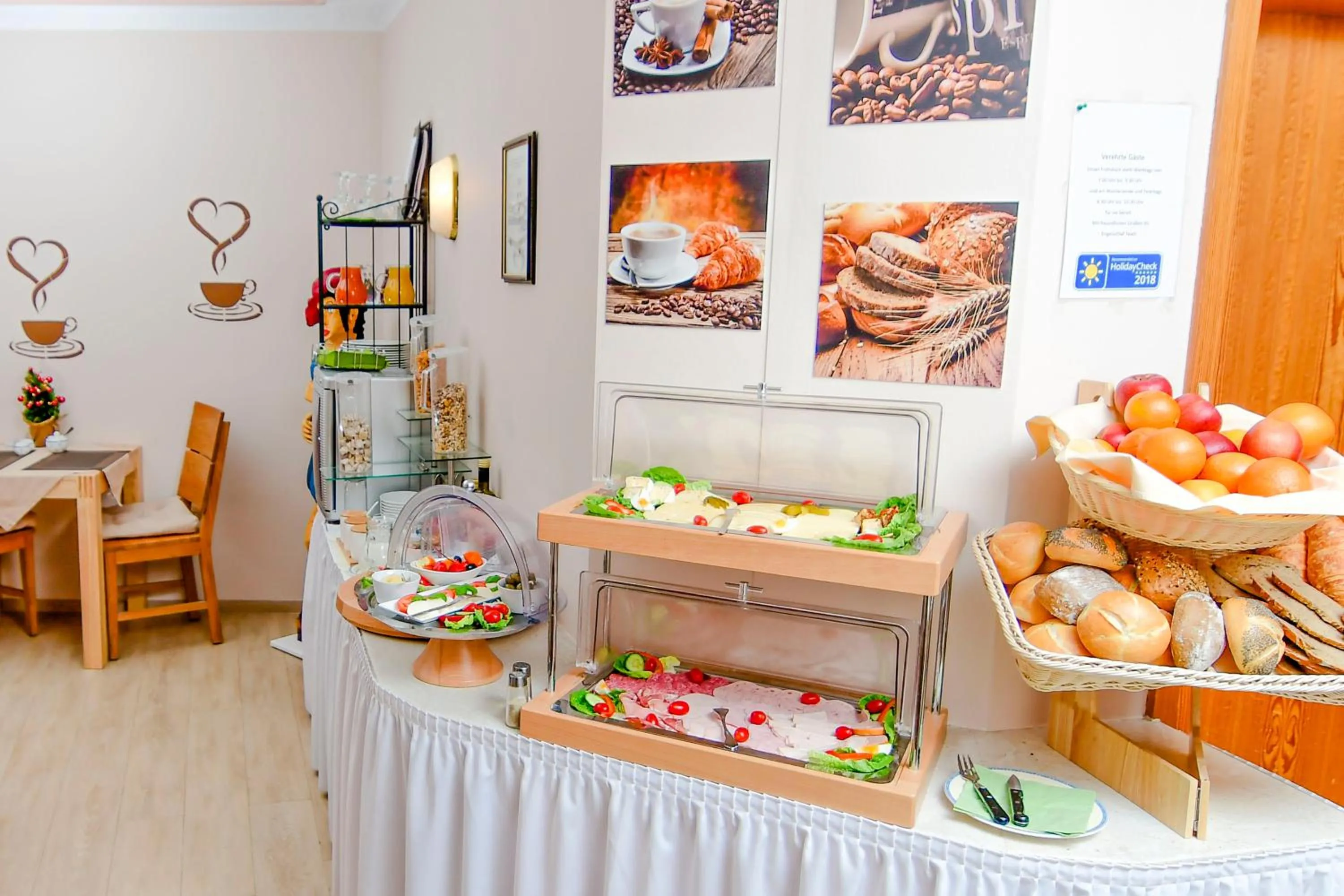 Food and drinks in Gästehaus Engelgasse Herzogenaurach