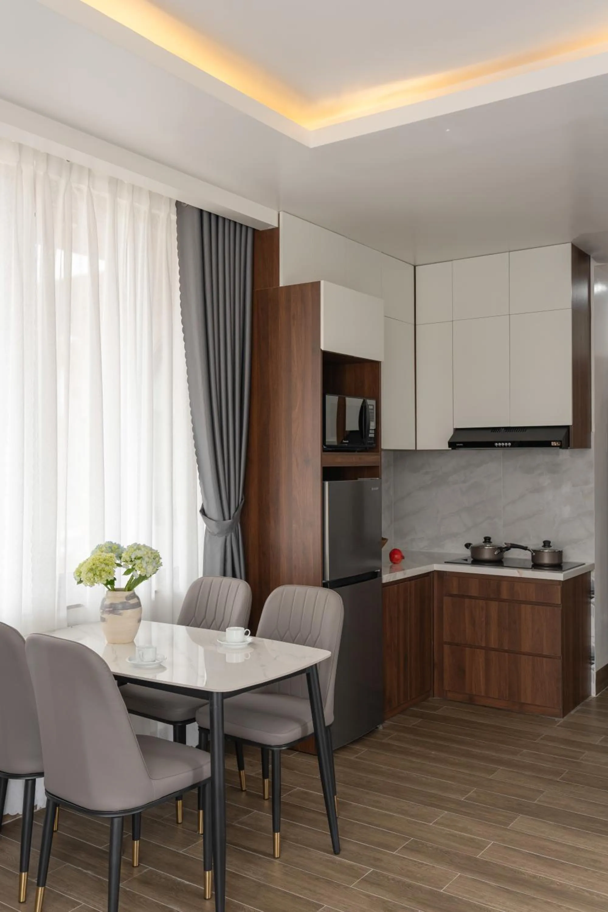 Coffee/tea facilities in Anteaus Hotel Đà Lạt