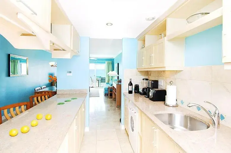 Two-Bedroom Suite in Oyster Bay Beach Resort Two-Bedroom Suite in Oyster Bay Beach Resort