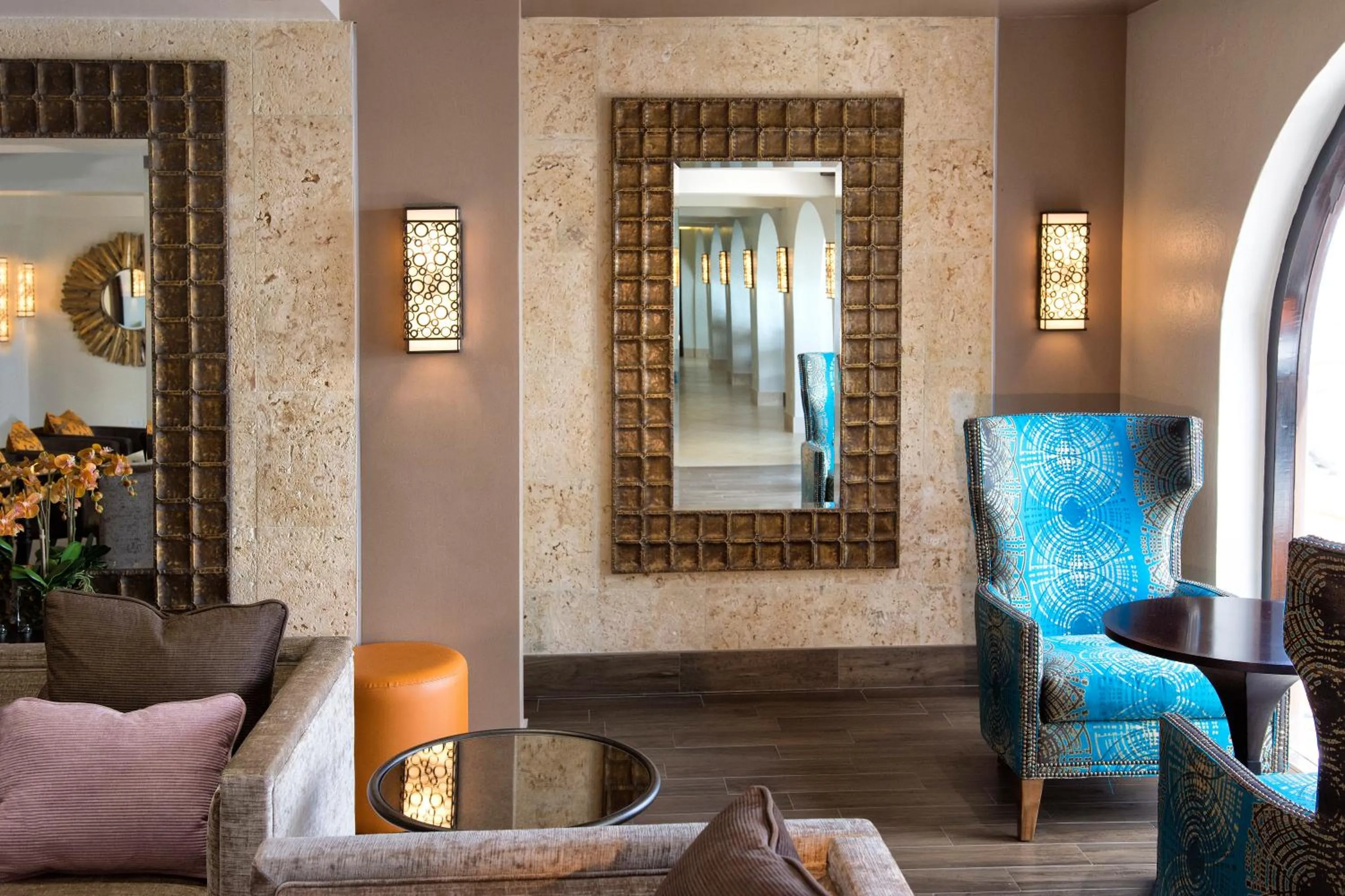 Restaurant/places to eat in Oyster Bay Beach Resort