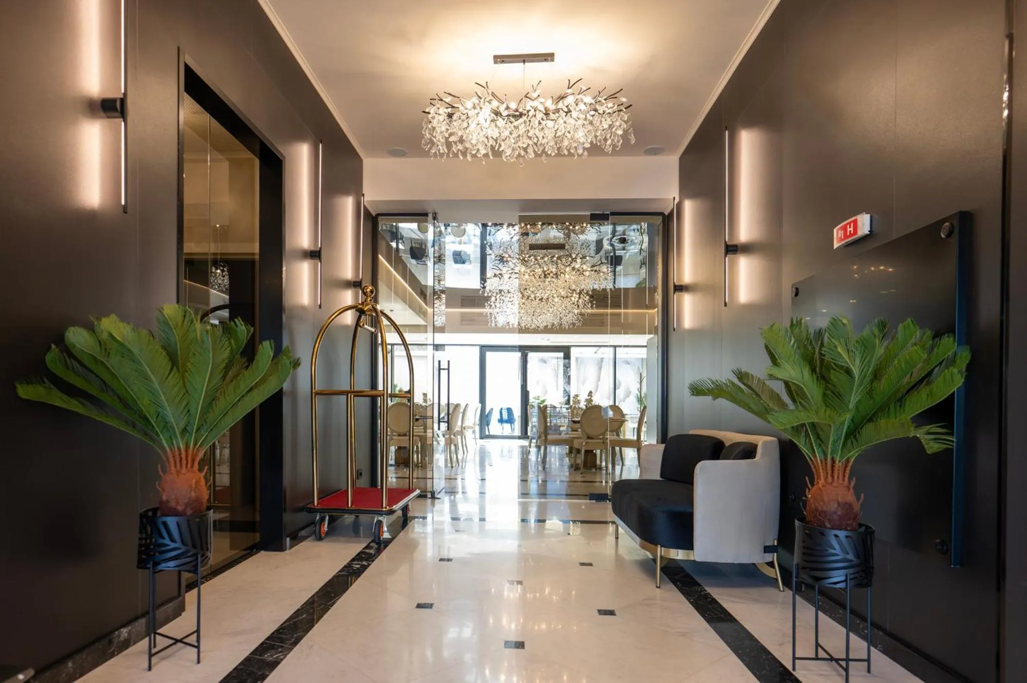 Lobby or reception in Le Blanc Cotroceni Hotel