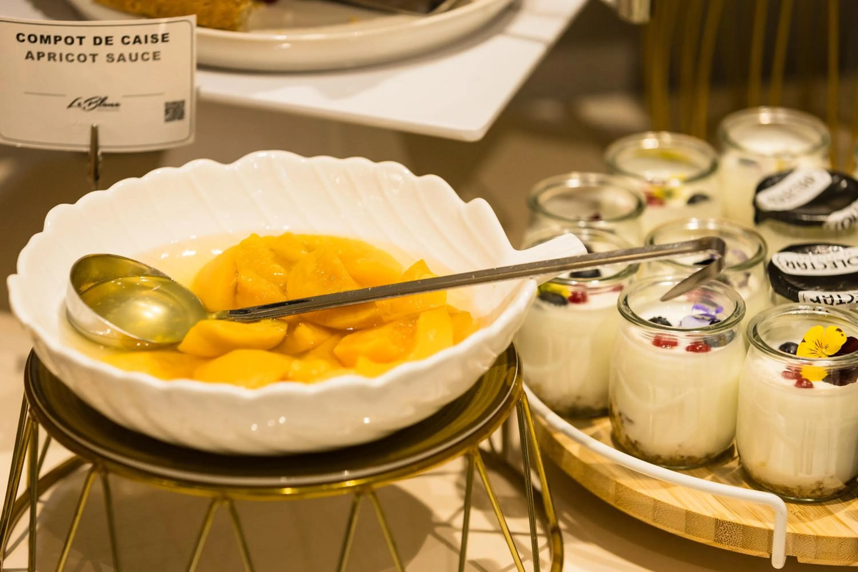 Breakfast in Le Blanc Cotroceni Hotel