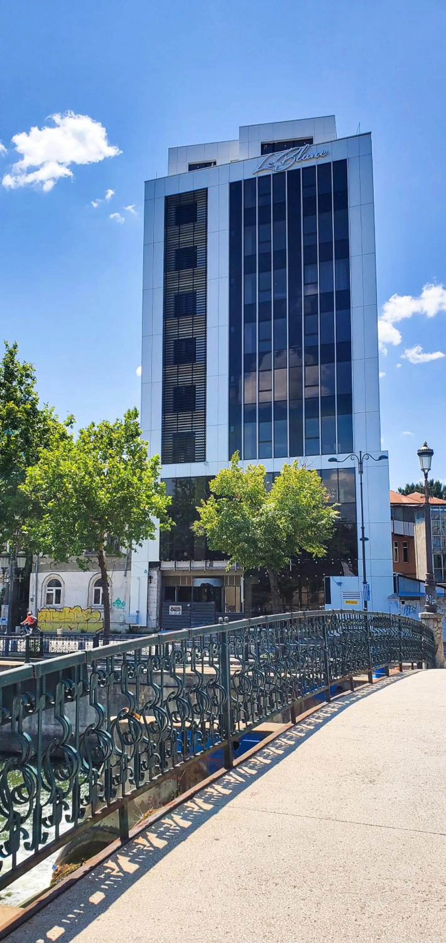 Property building in Le Blanc Cotroceni Hotel