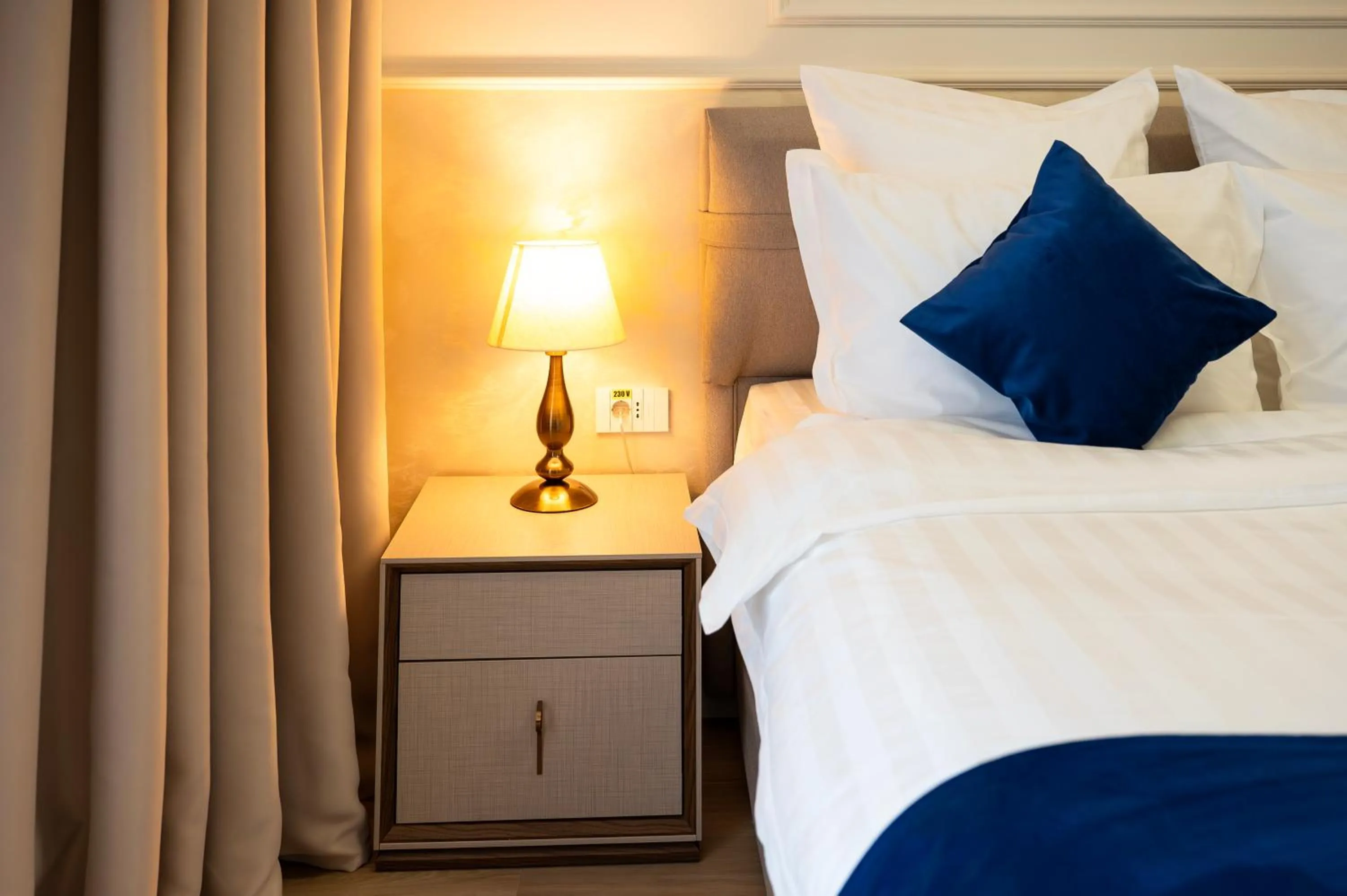 Bed in Le Blanc Cotroceni Hotel