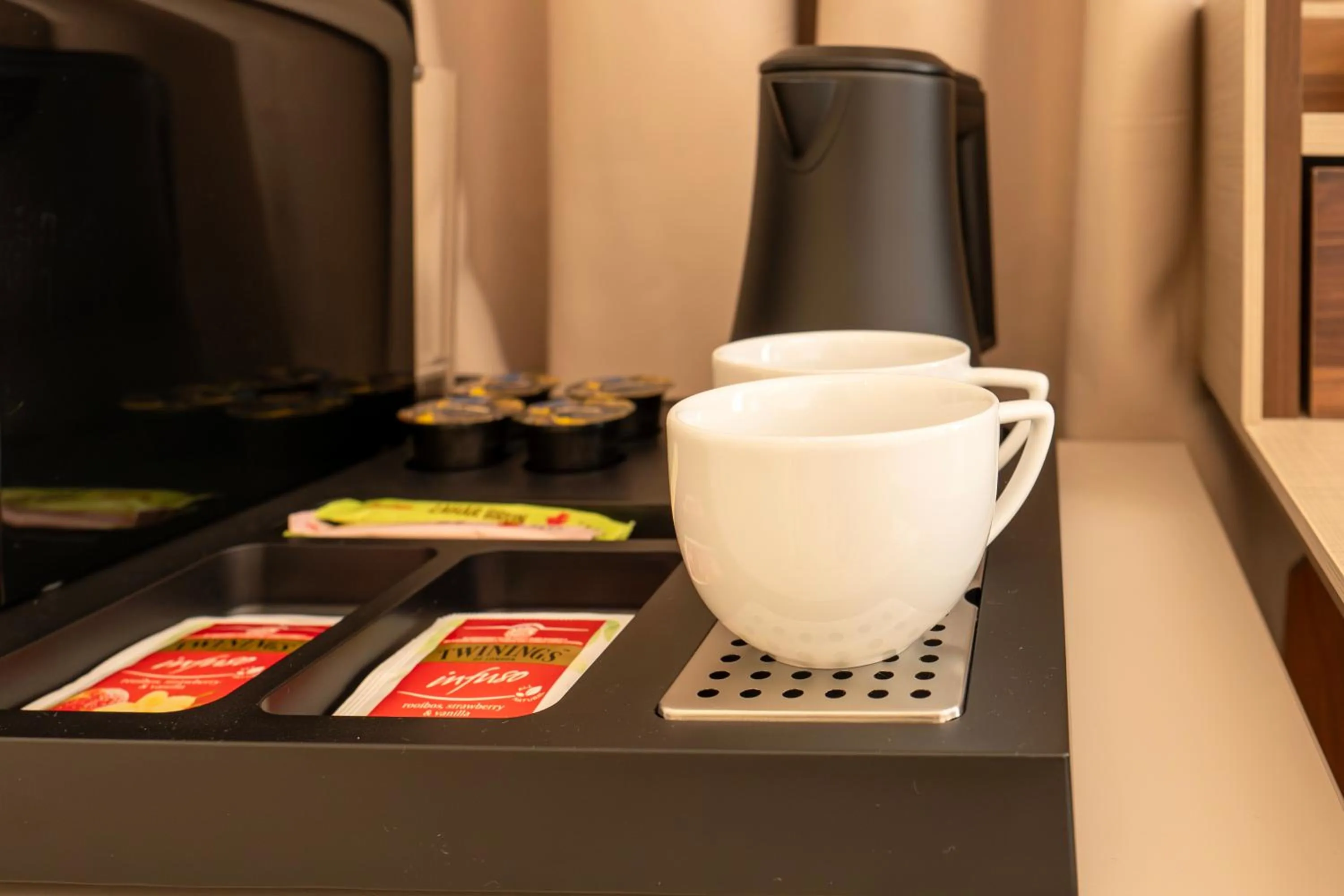 Coffee/tea facilities in Le Blanc Cotroceni Hotel