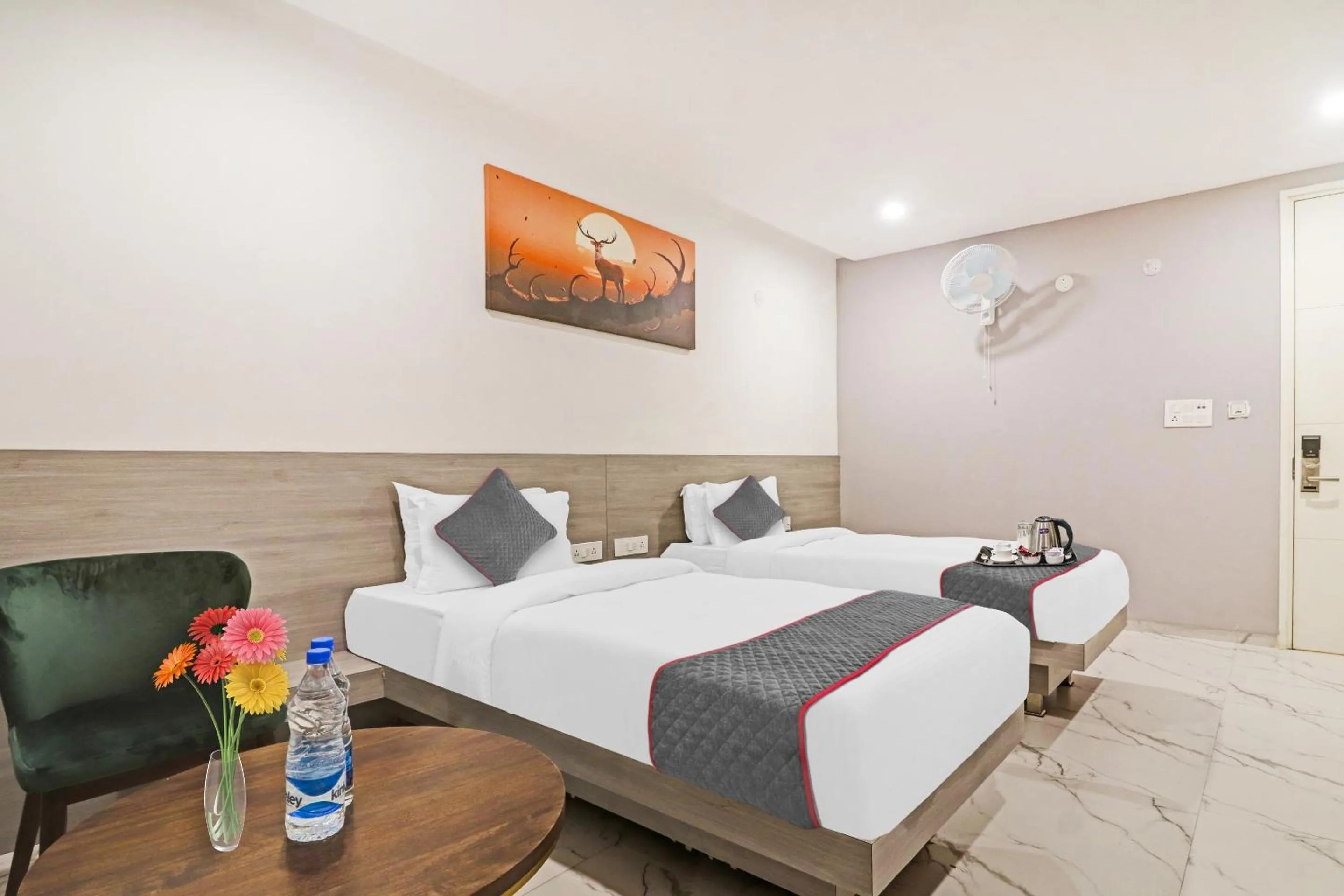 Bedroom, Bed in Super Hotel O THE FERN SUITES