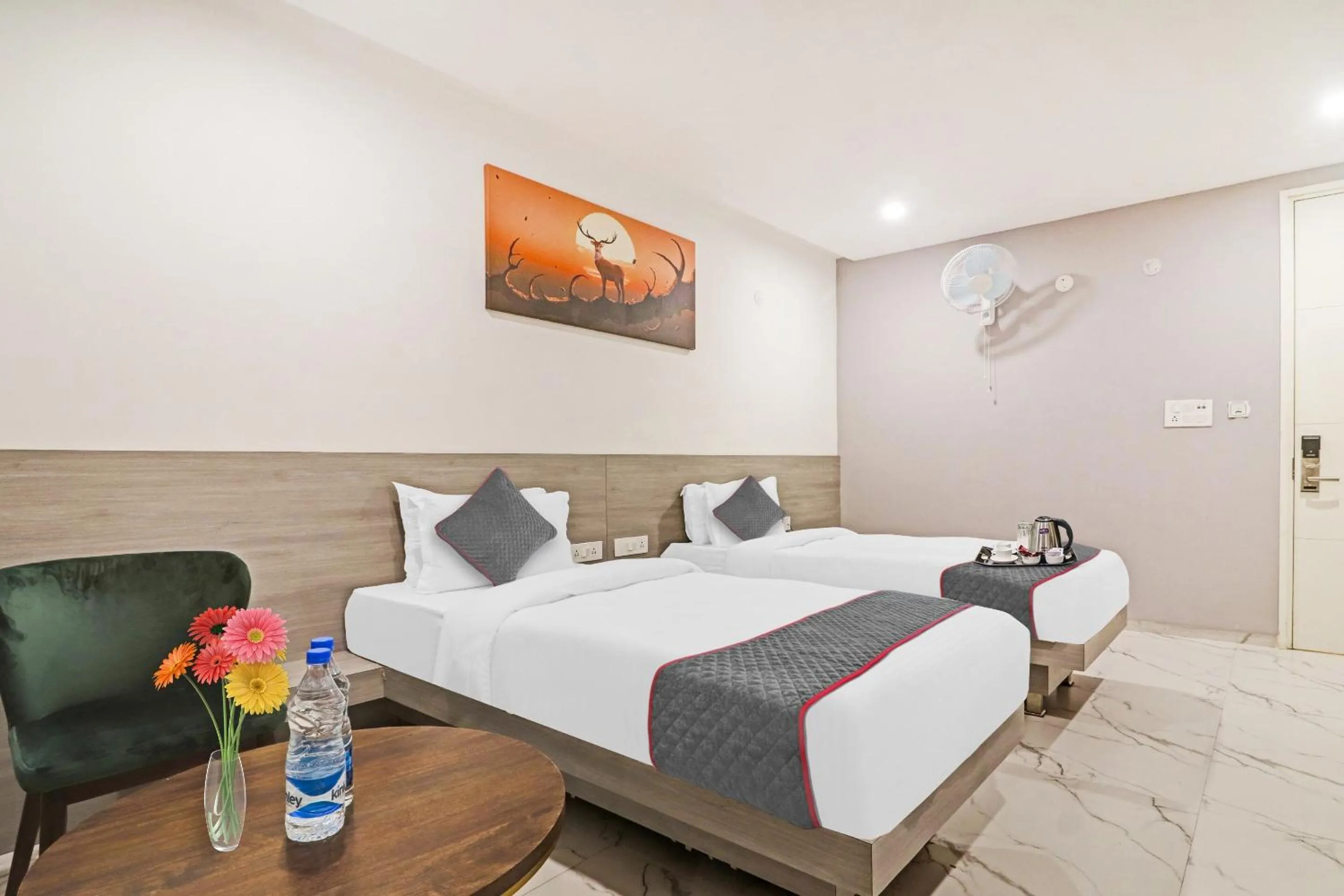 Bedroom, Bed in Hotel O THE FERN SUITES