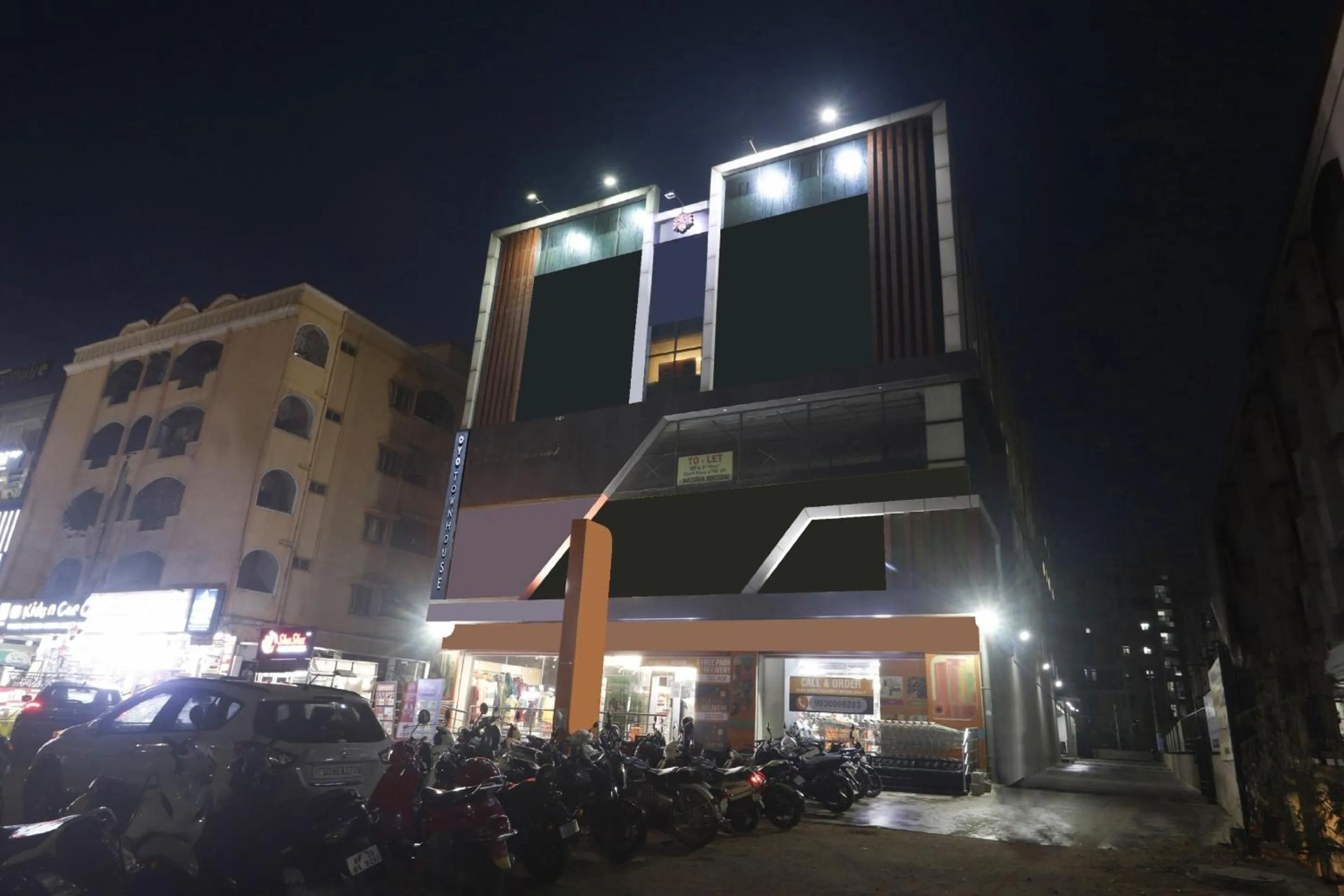 Facade/entrance in Super Hotel O THE FERN SUITES