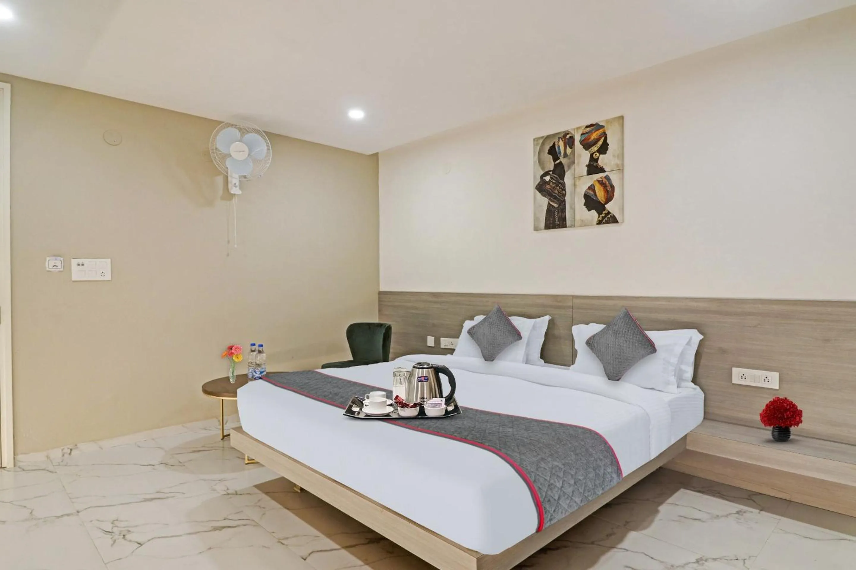 Bedroom, Bed in Hotel O THE FERN SUITES