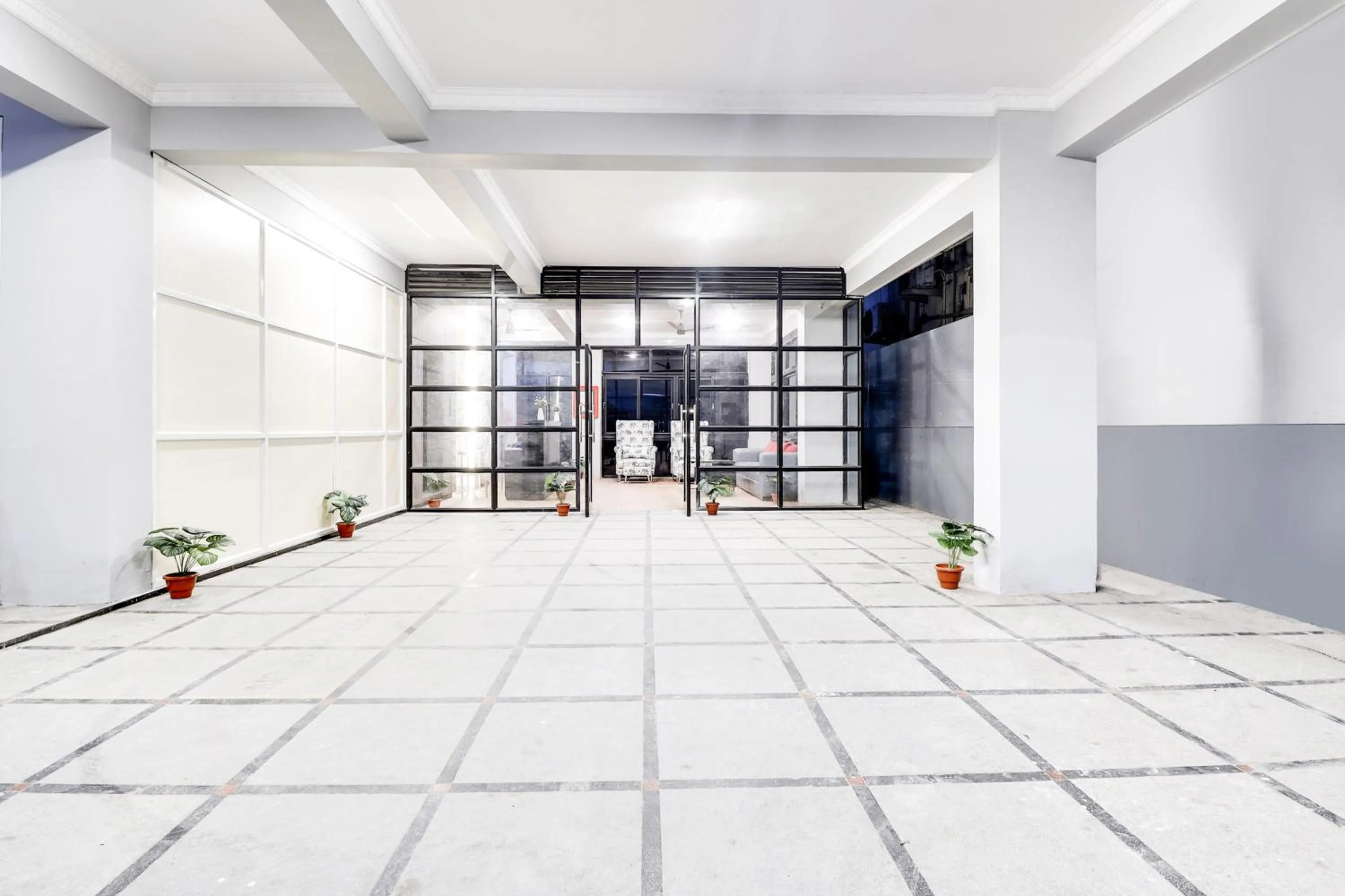 Facade/entrance in Super Townhouse De Alphabet Kukatpally Near Nexus Mall