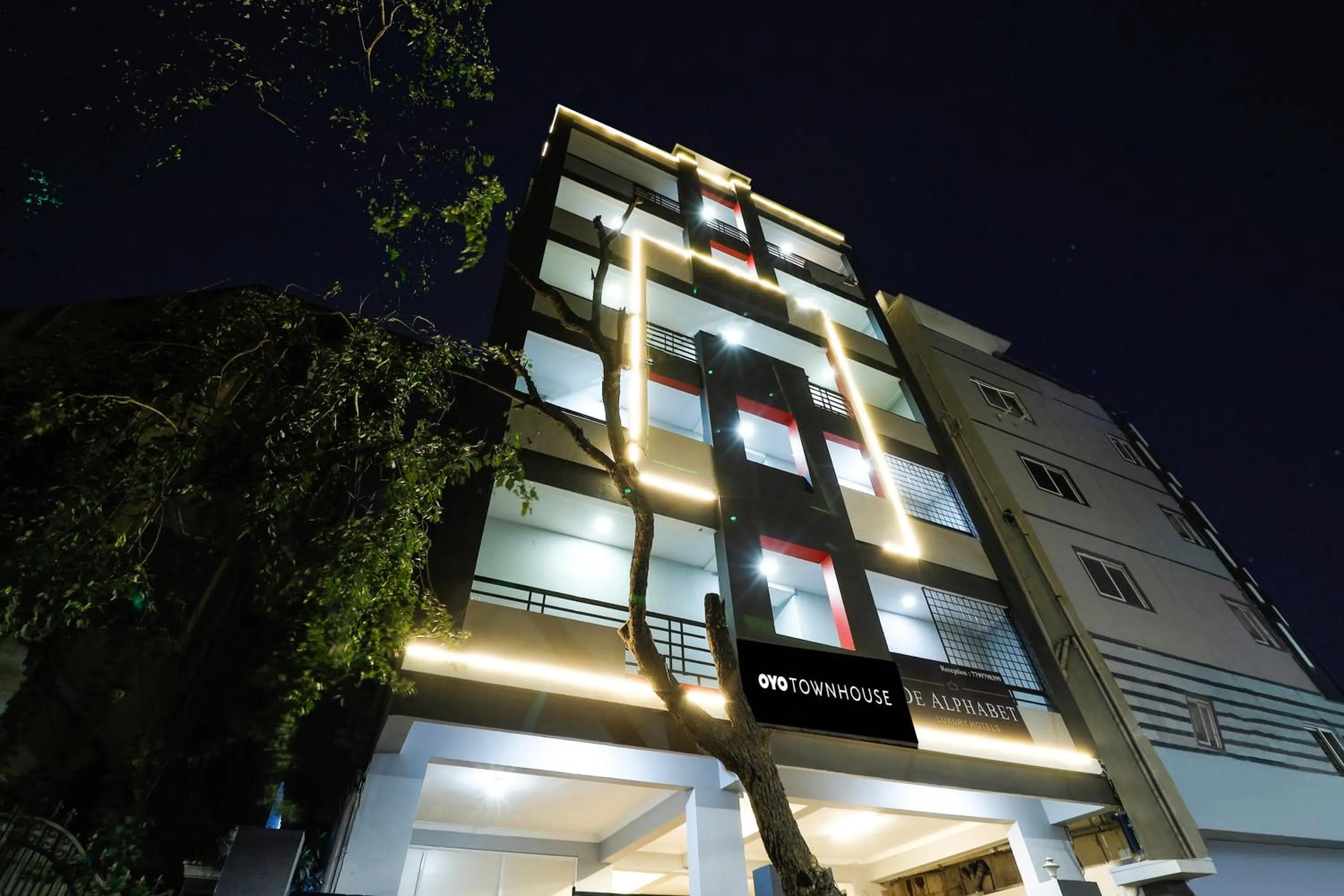 Property building in Super Townhouse De Alphabet Kukatpally Near Nexus Mall