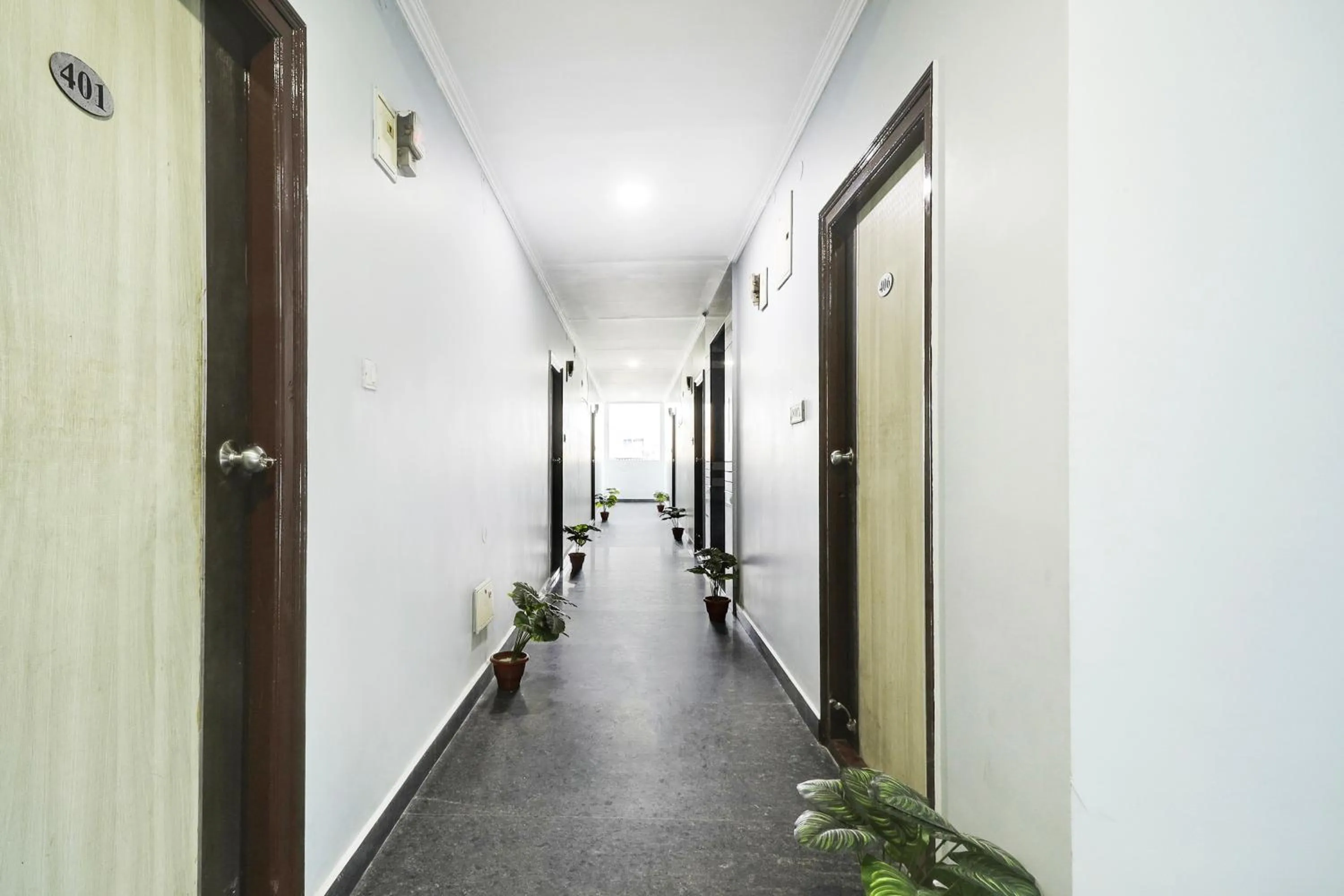 Lobby or reception in Super Townhouse De Alphabet Kukatpally Near Nexus Mall