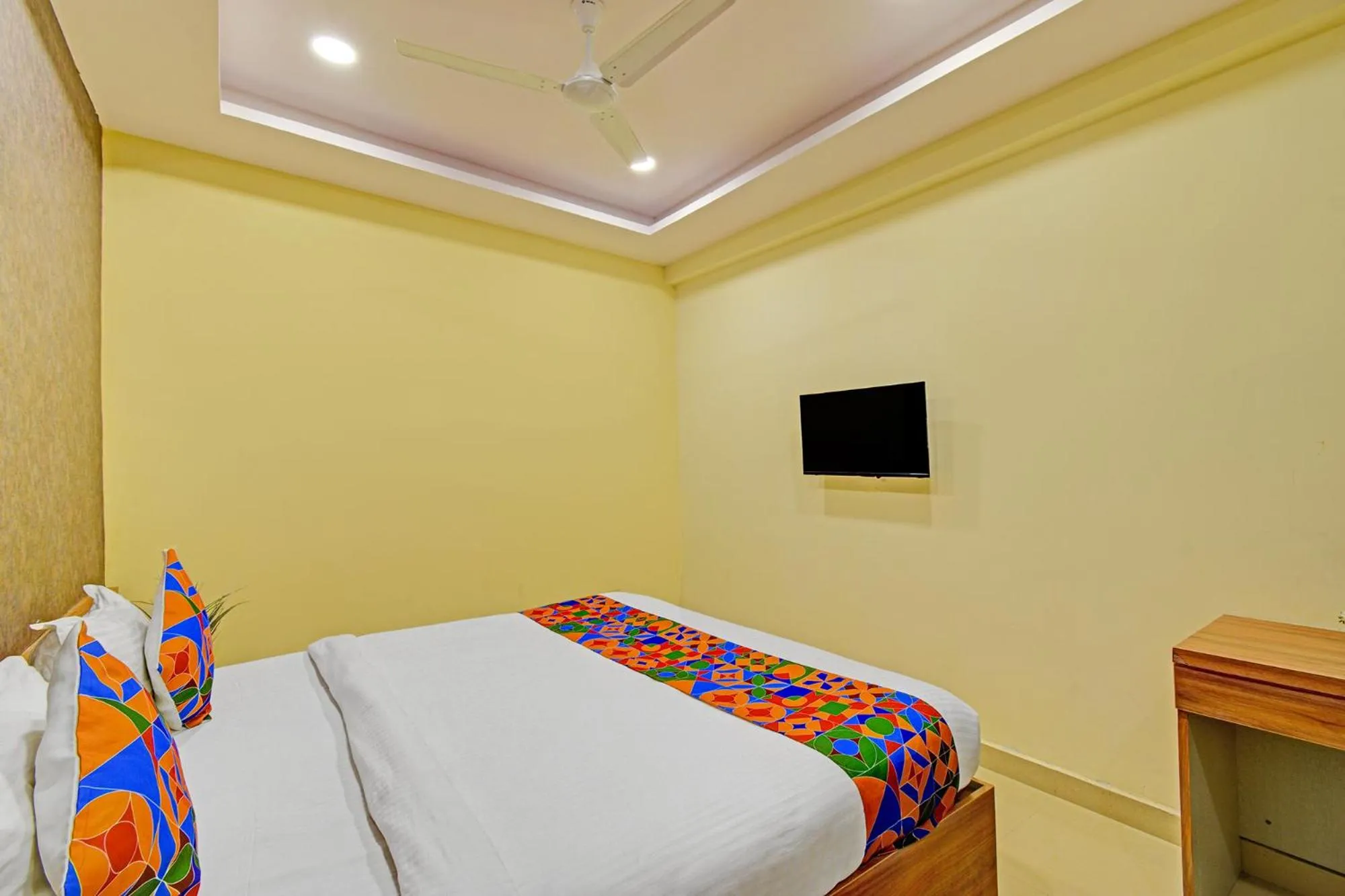 Bed in FabHotel Metro - Nr Secunderabad Railway Station