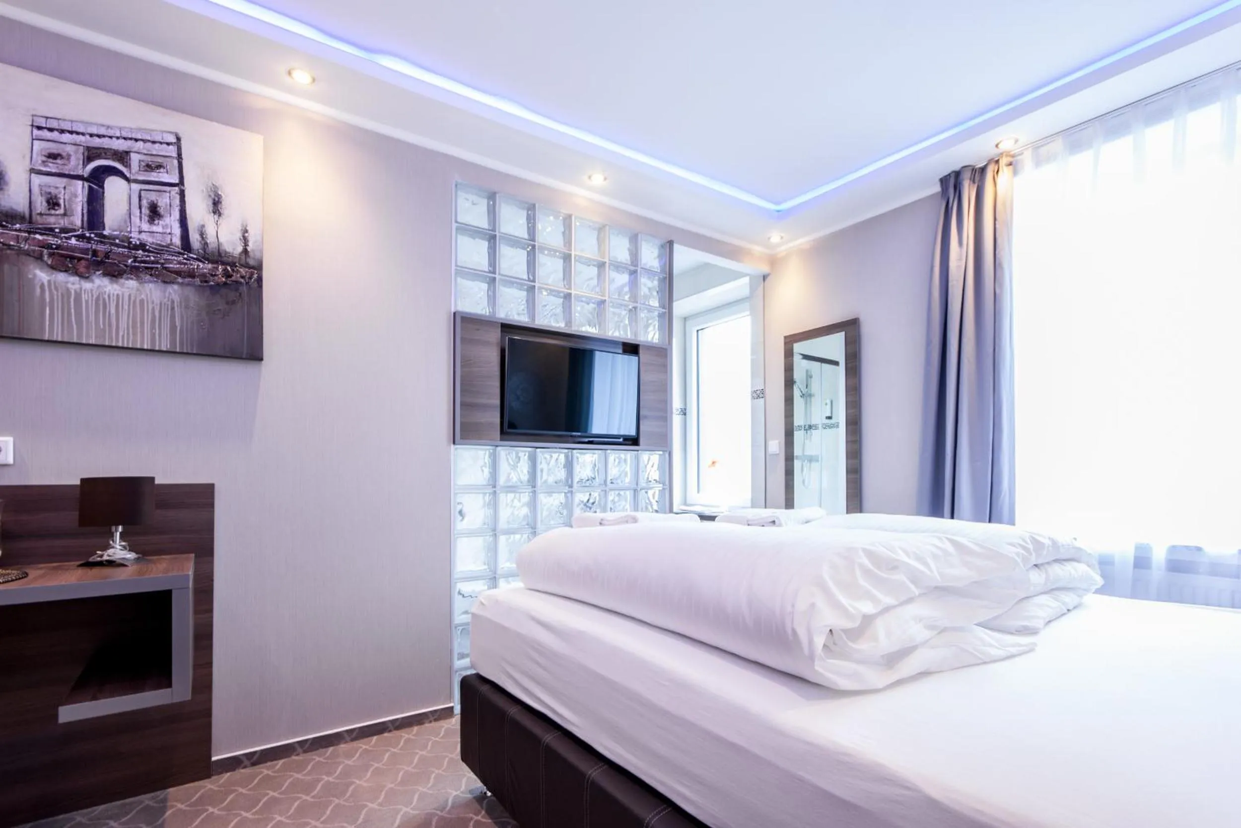 Photo of the whole room, Bed in Stay-Inn Bielefeld Zentrum