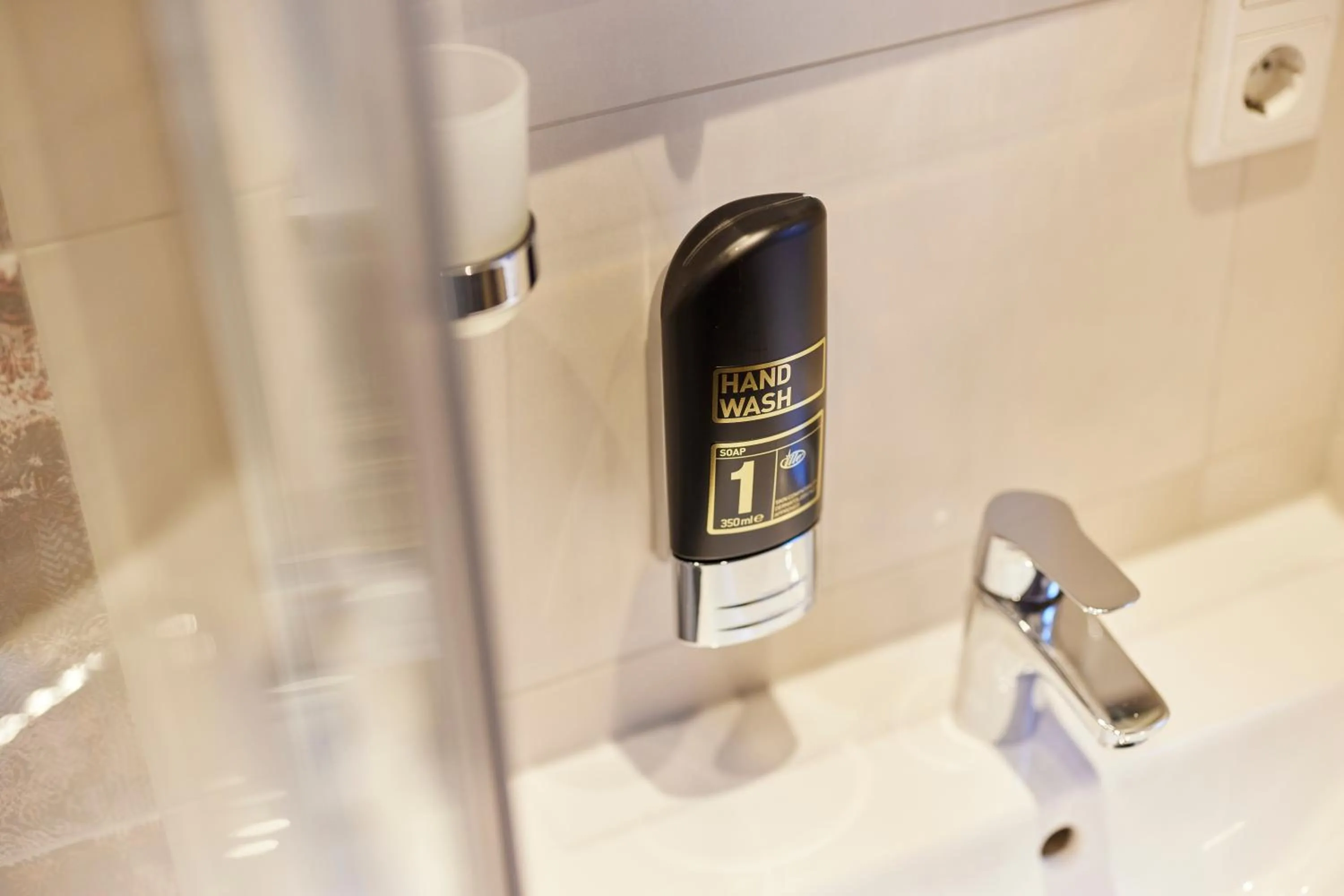 Shower in Stay-Inn Bielefeld Zentrum