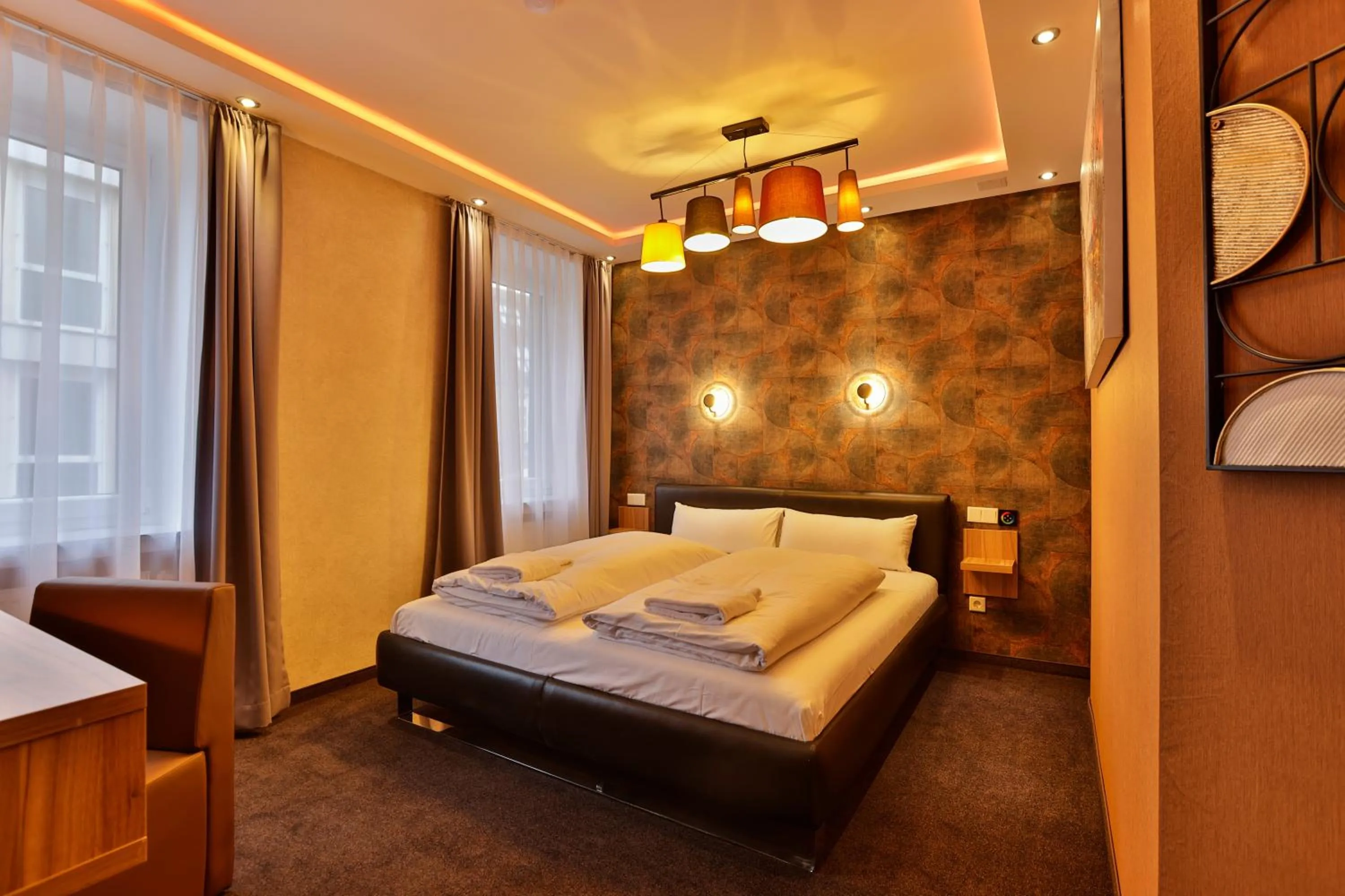 Photo of the whole room, Bed in Stay-Inn Bielefeld Zentrum