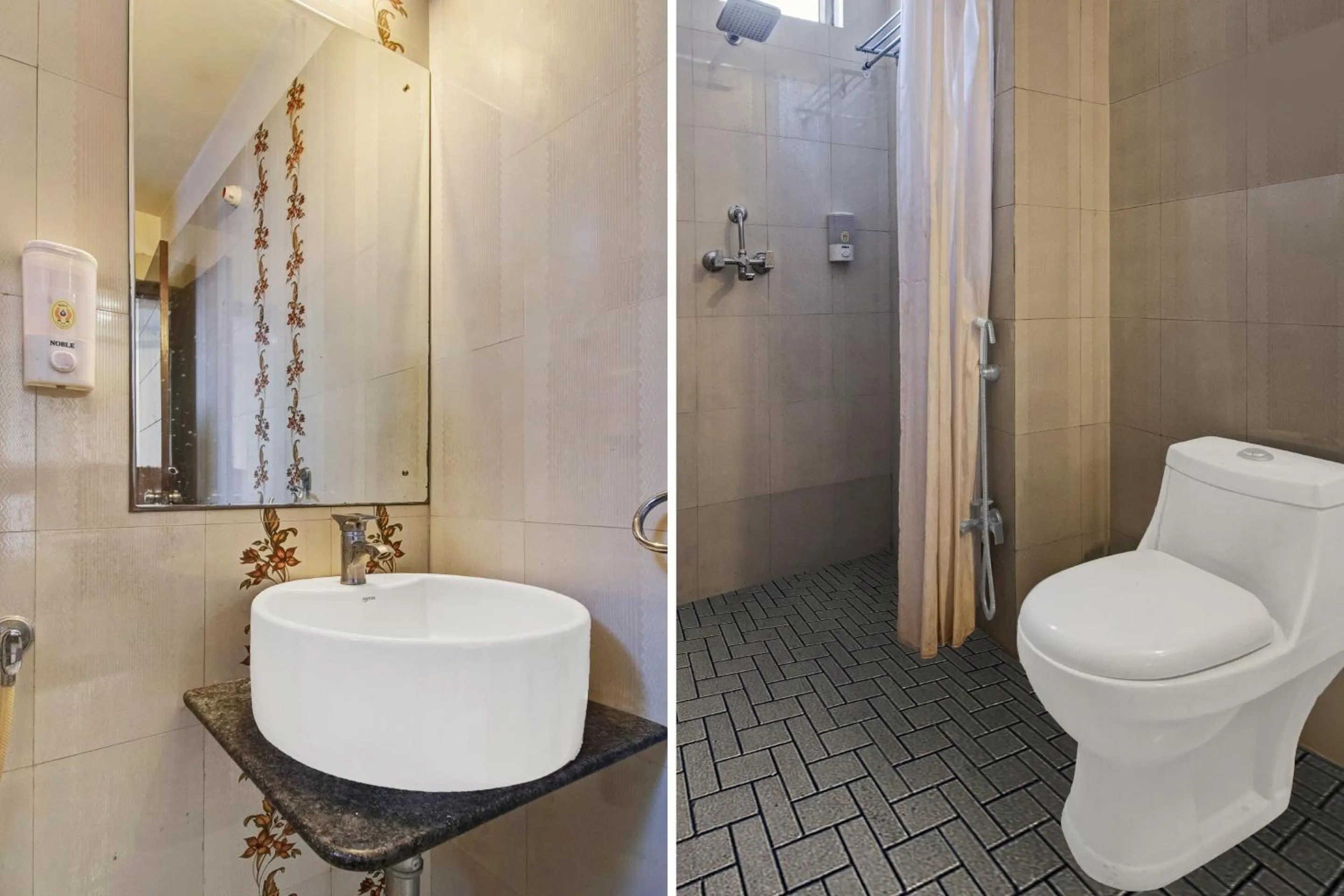 Bathroom in Townhouse OAK HOTEL Heritage Heights