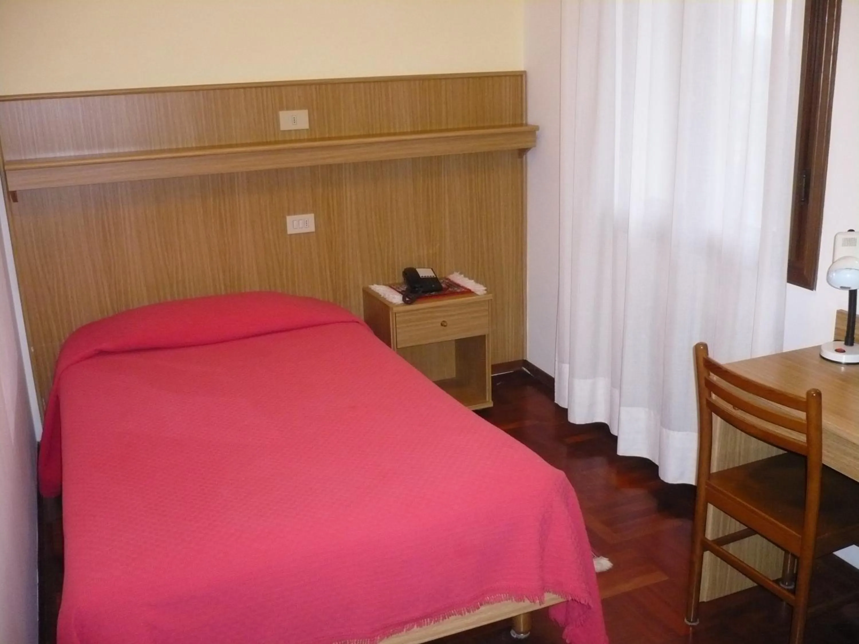 Bed in Hotel Ristorante Dotto