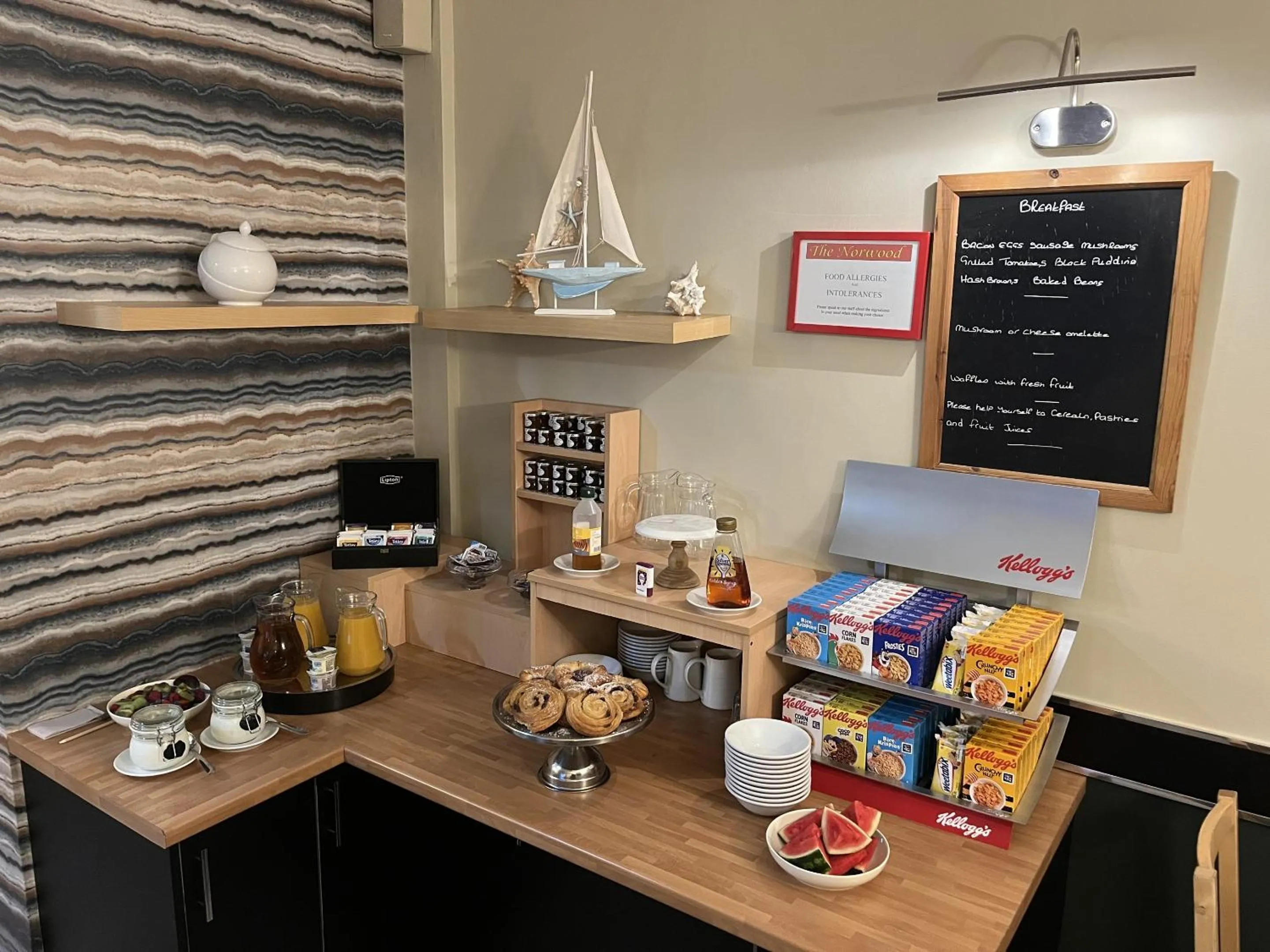 Breakfast in The Norwood Hotel