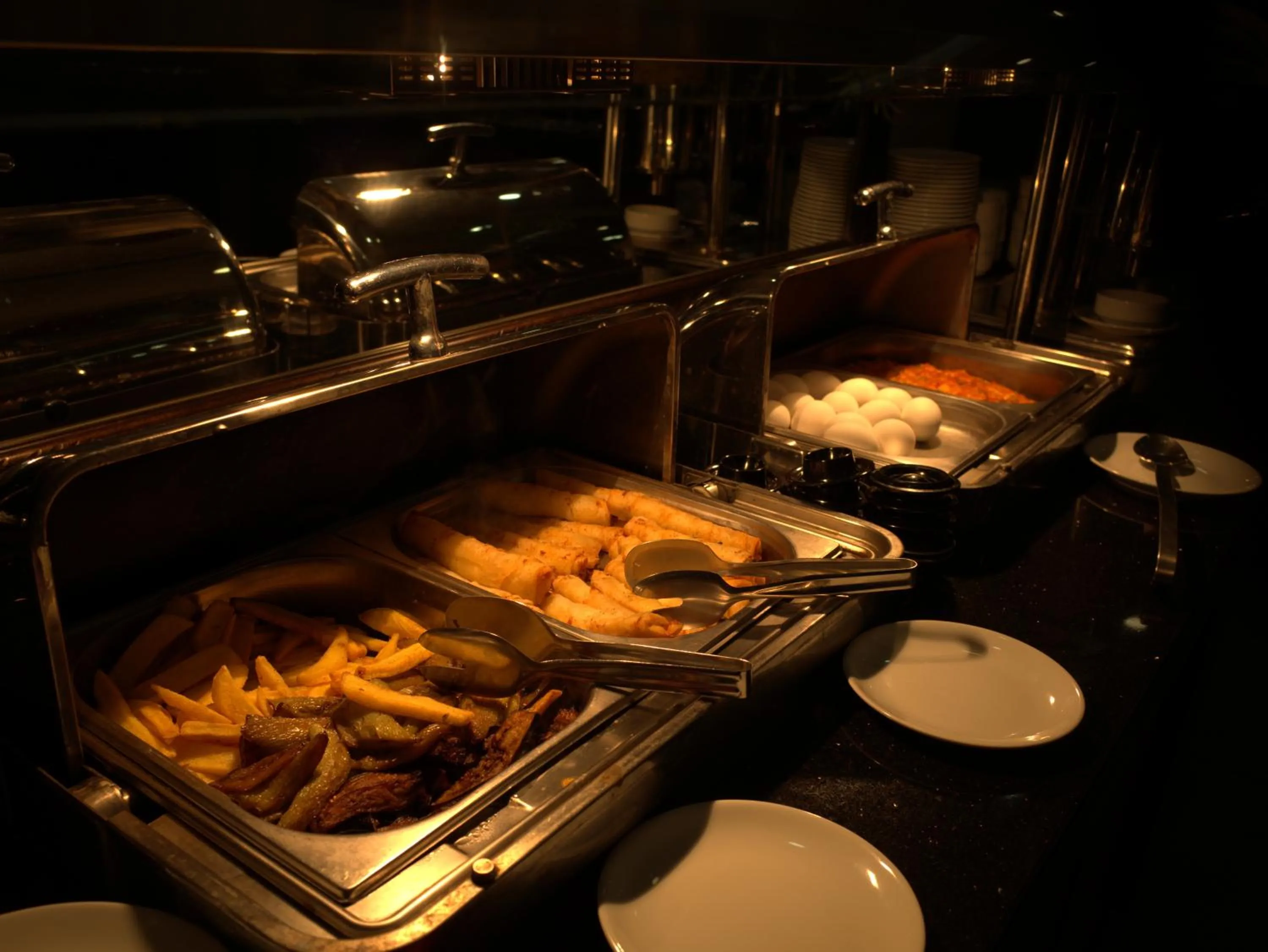 Buffet breakfast in Liv Suit Hotel