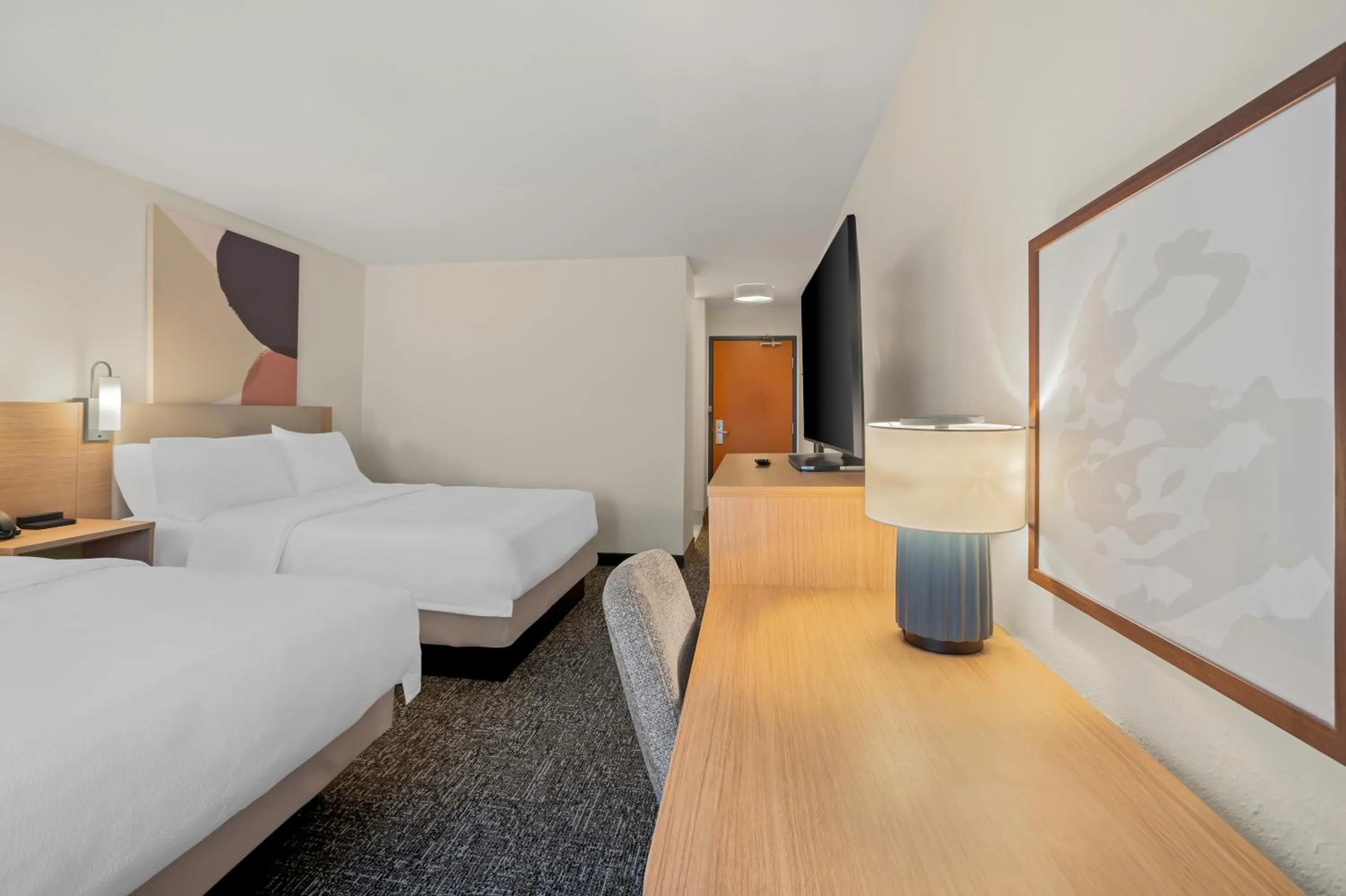 Photo of the whole room, Bed in Spark By Hilton Moline Quad Cities