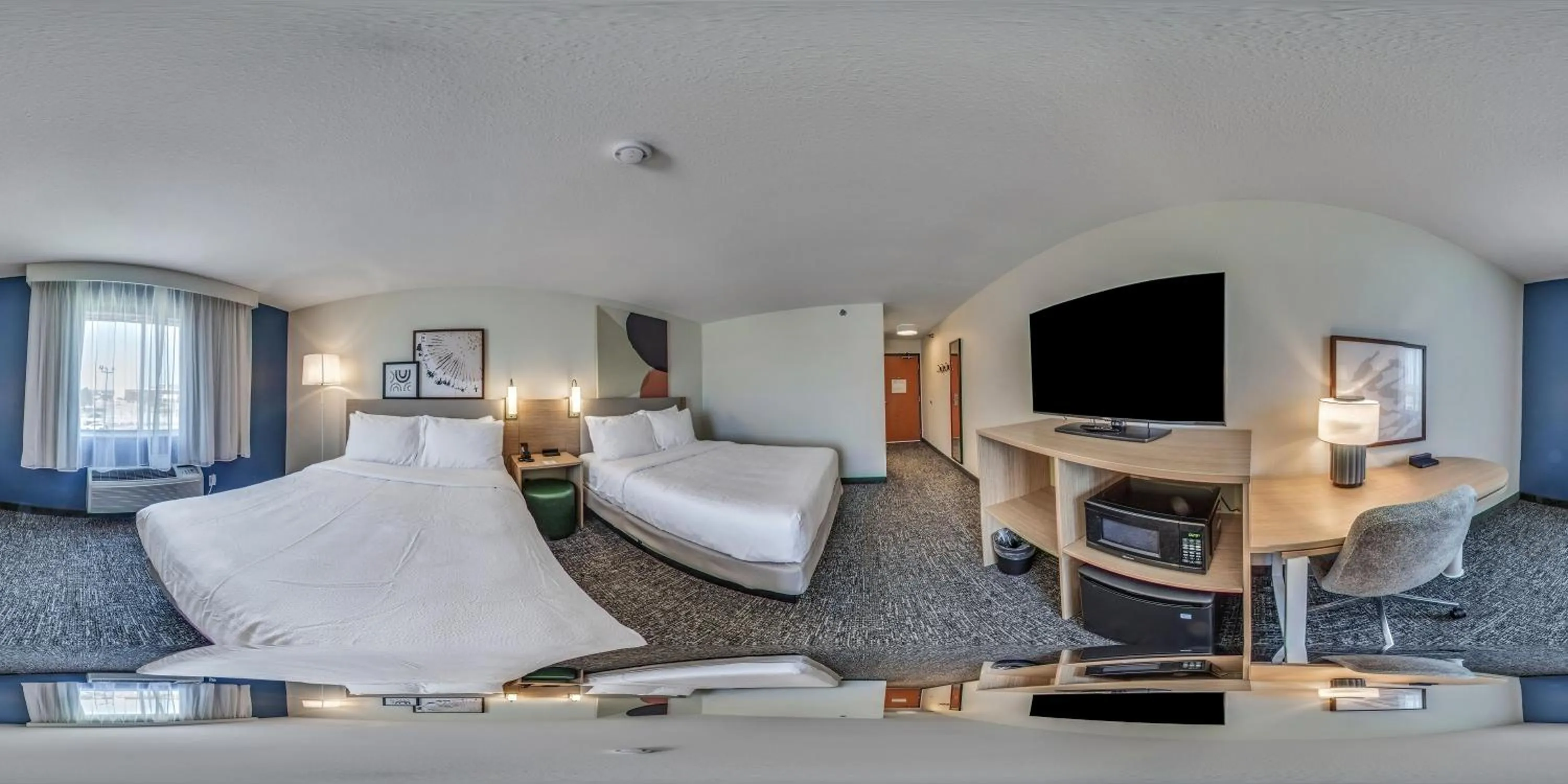 Photo of the whole room, Bed in Spark By Hilton Moline Quad Cities