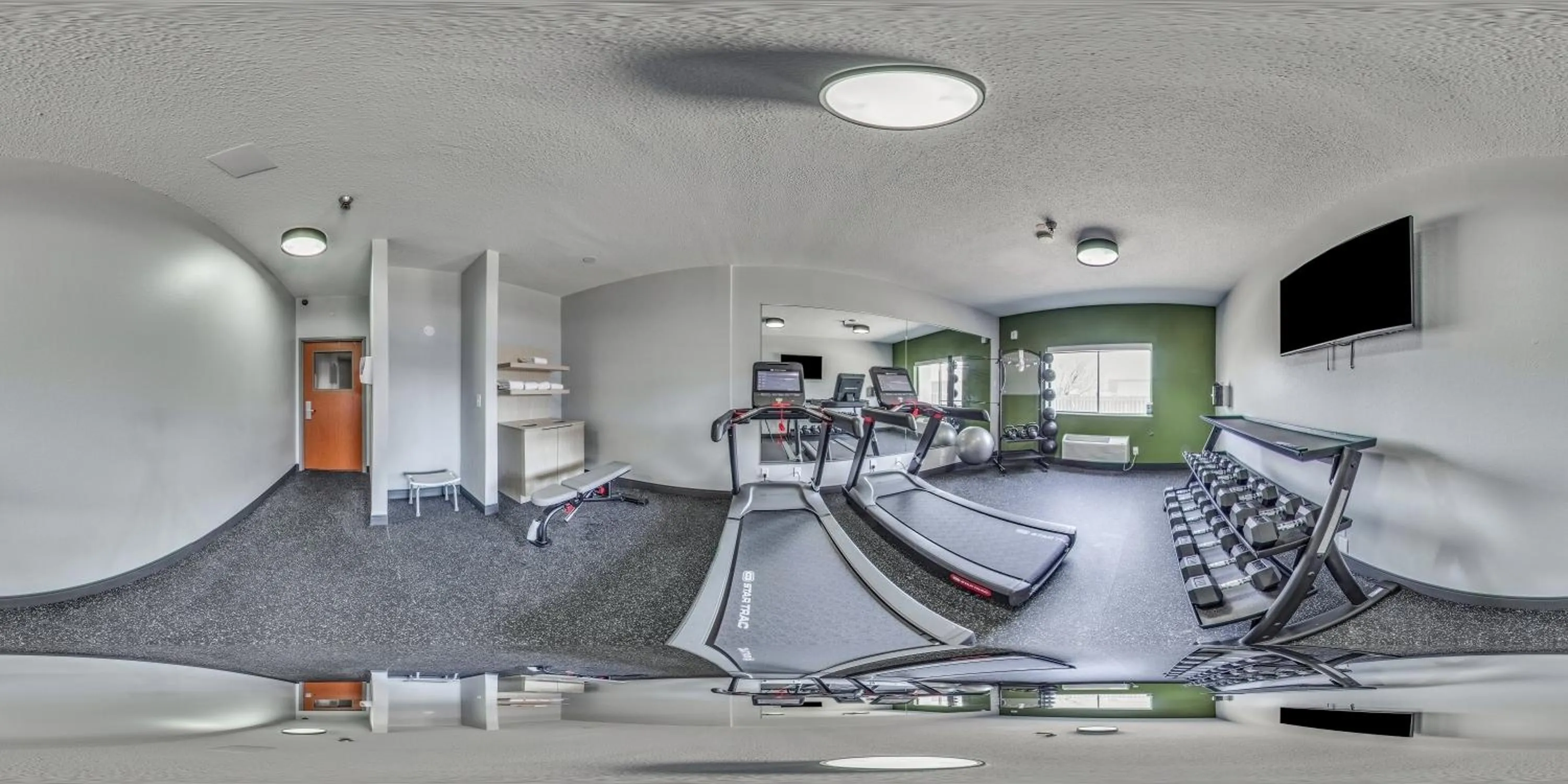 Fitness centre/facilities in Spark By Hilton Moline Quad Cities