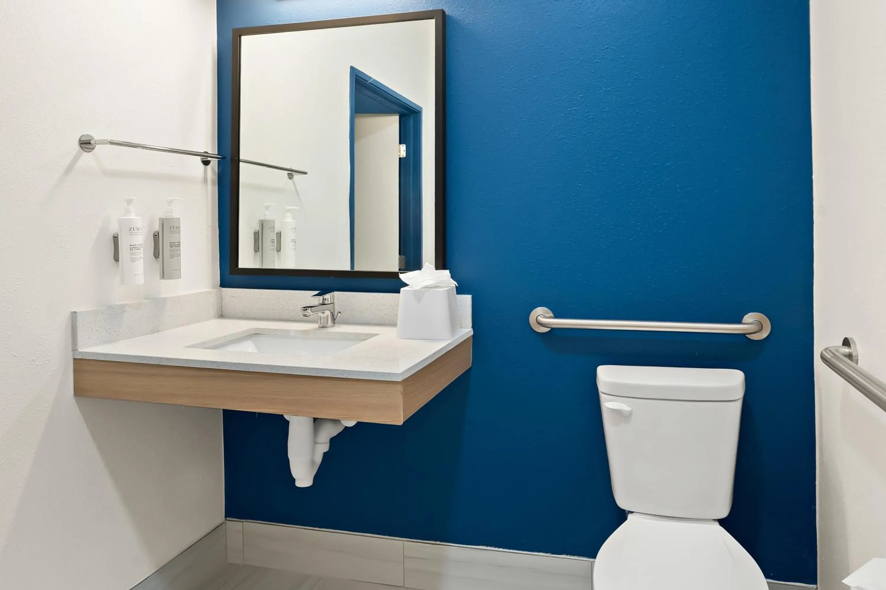 Bathroom in Spark By Hilton Moline Quad Cities