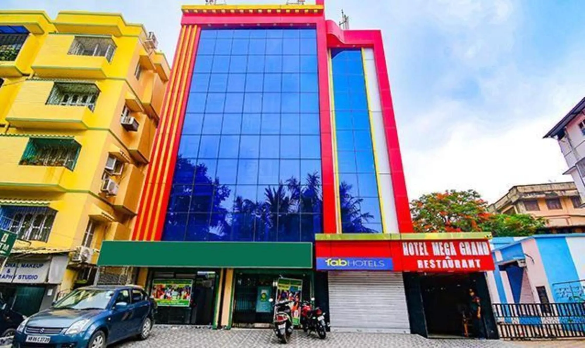 FabHotel The Crown Comforts