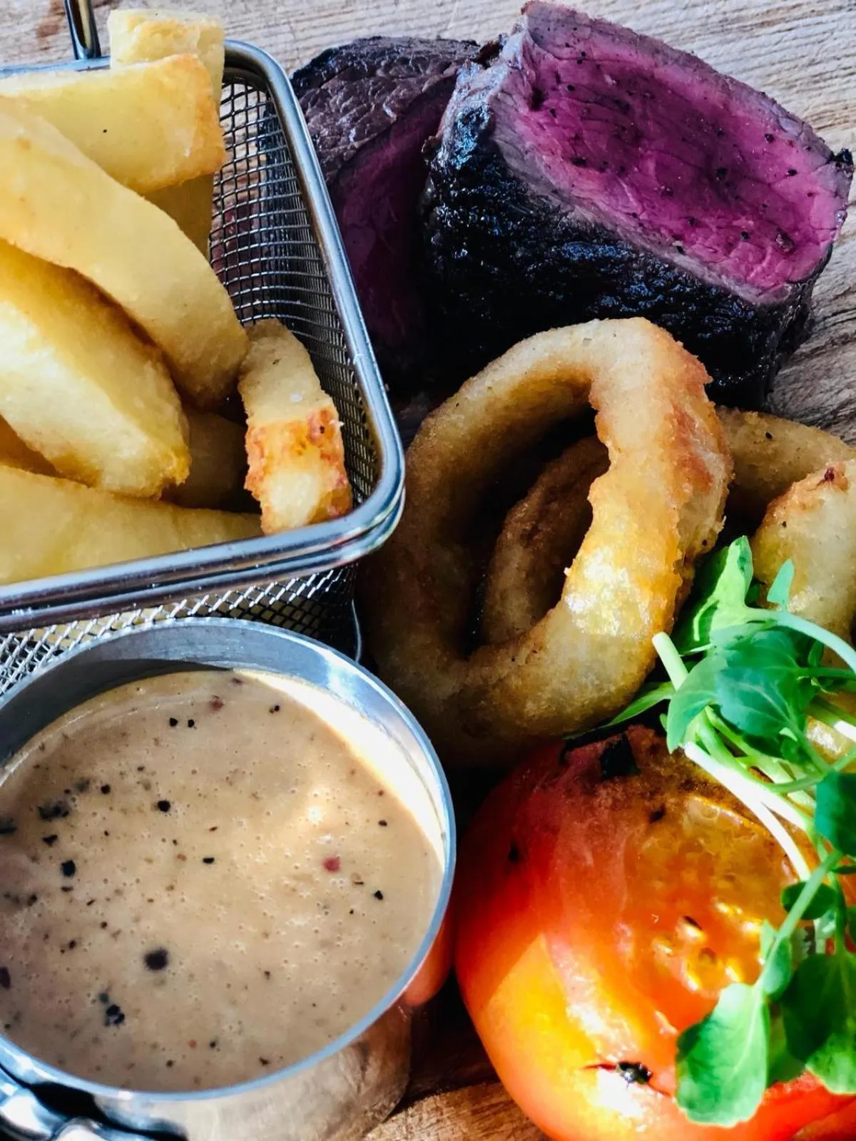 Dining area in Briardene