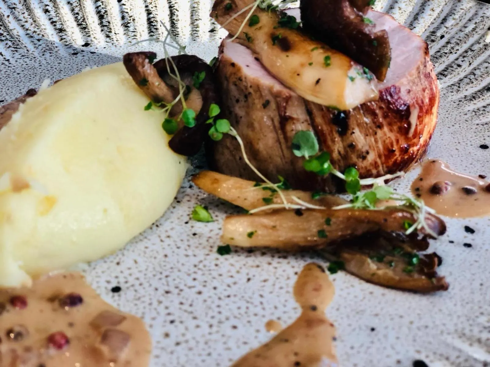 Dining area in Briardene
