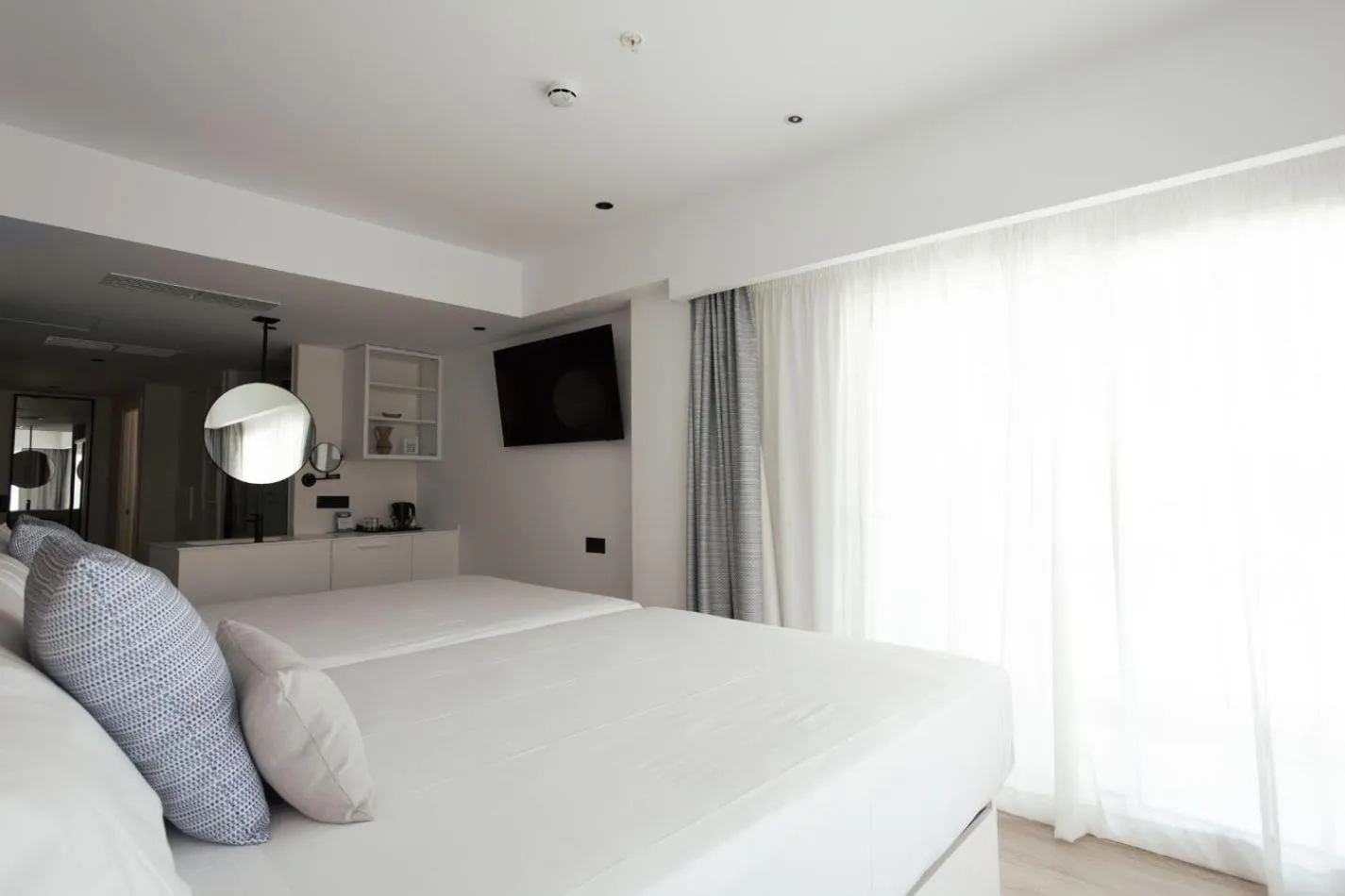 Bed in Hotel Villa España