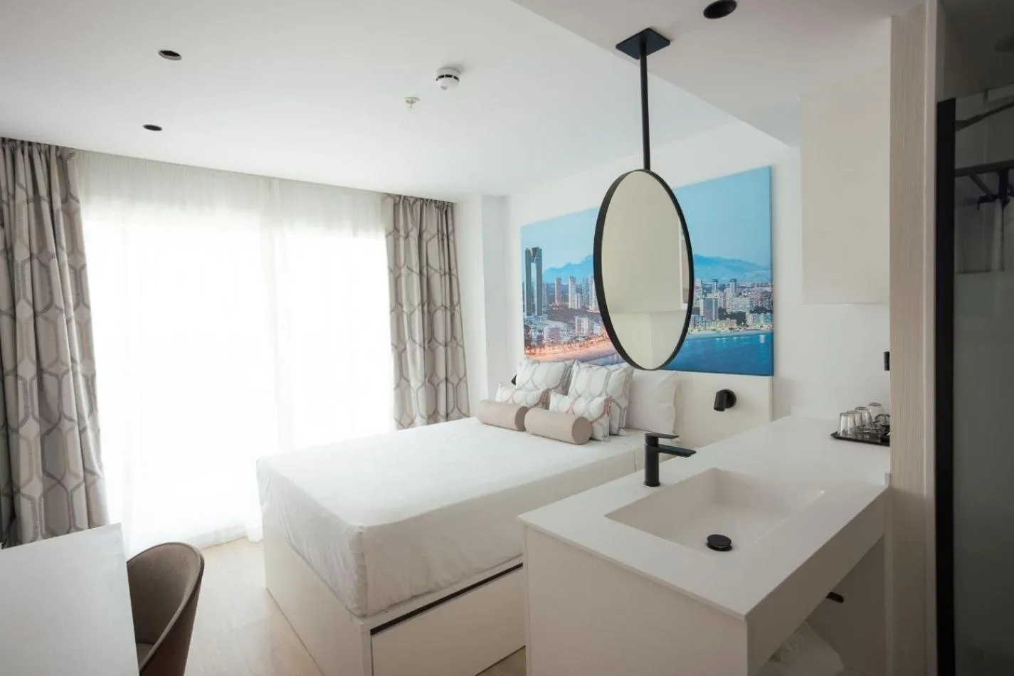 Bed in Hotel Villa España