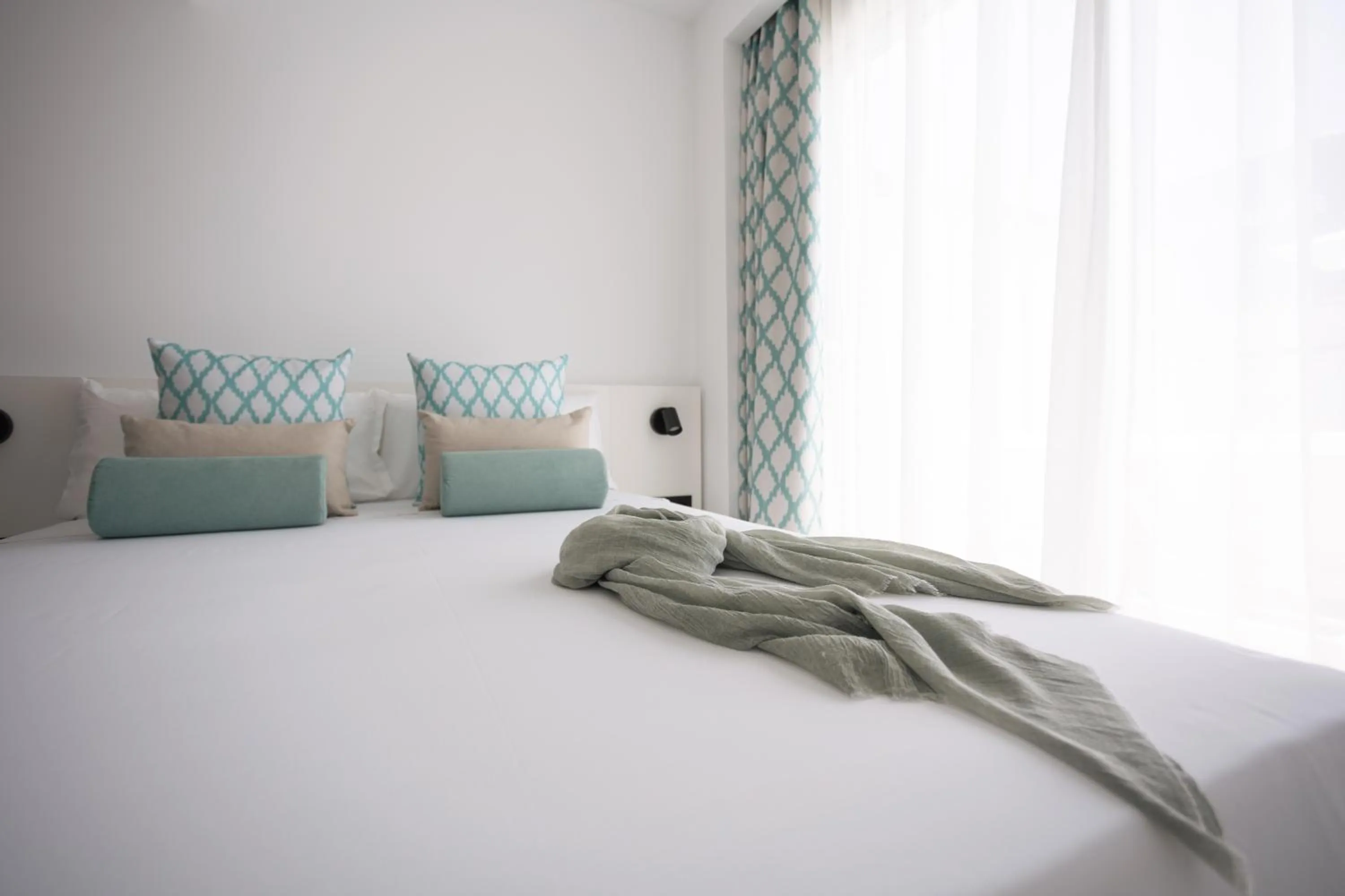 Bed in Hotel Villa España