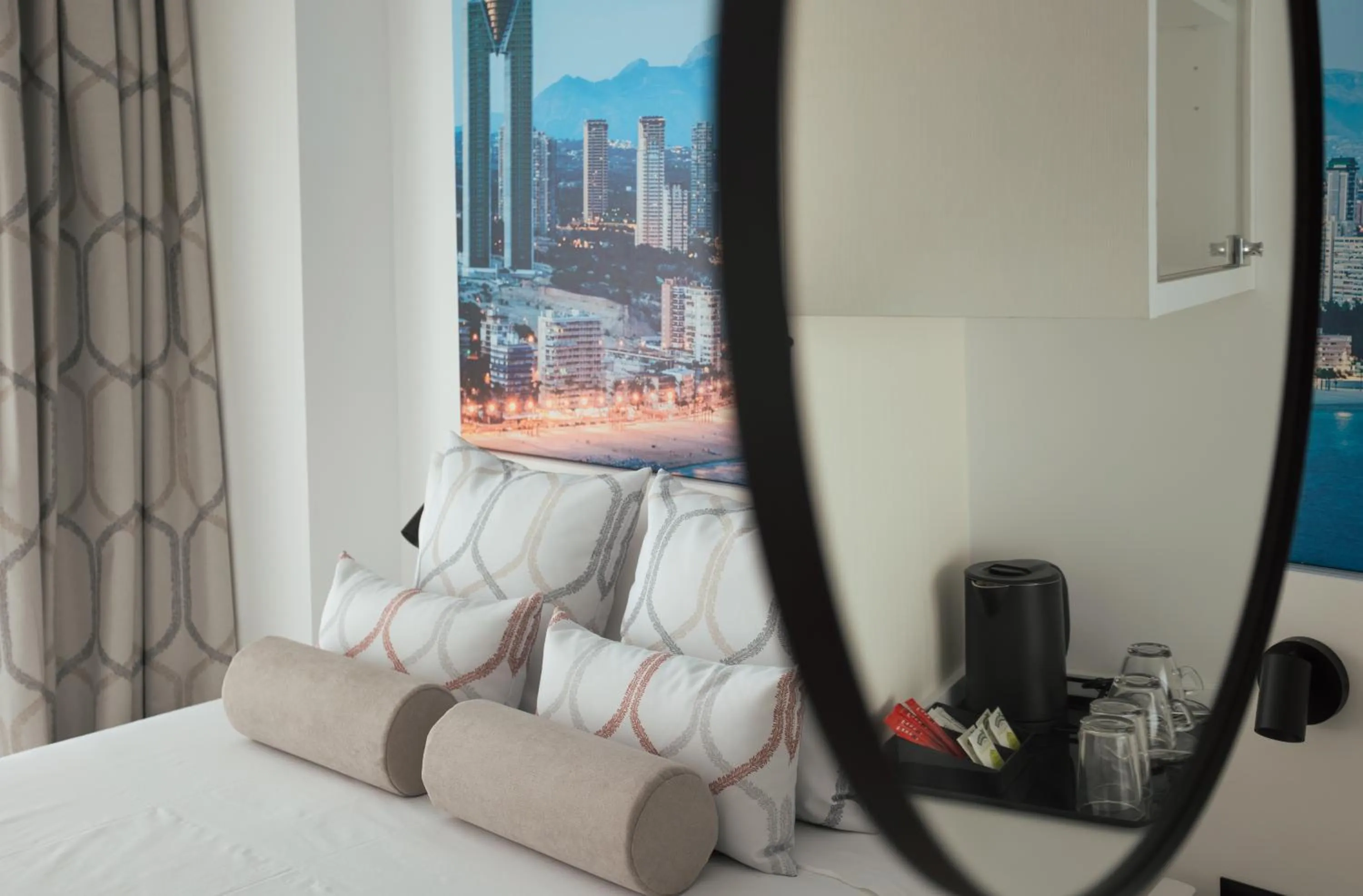 Bed in Hotel Villa España