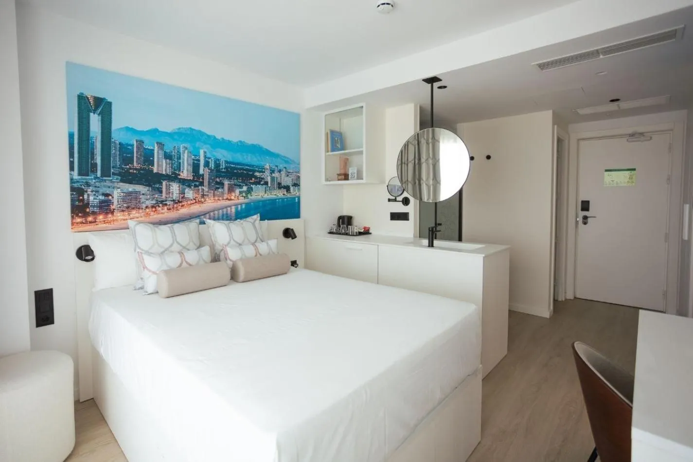 Bed in Hotel Villa España