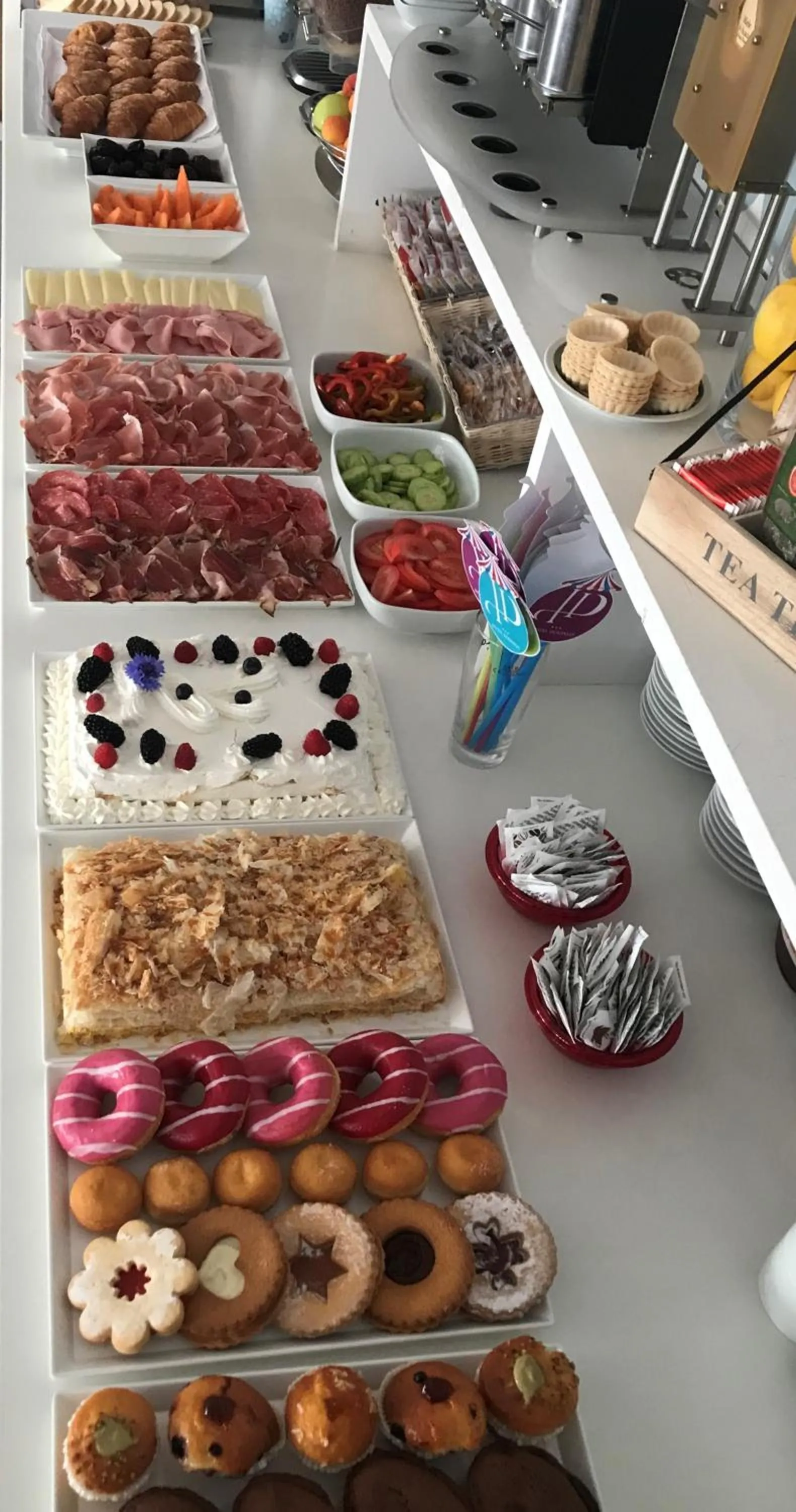 Buffet breakfast in Hotel Domingo