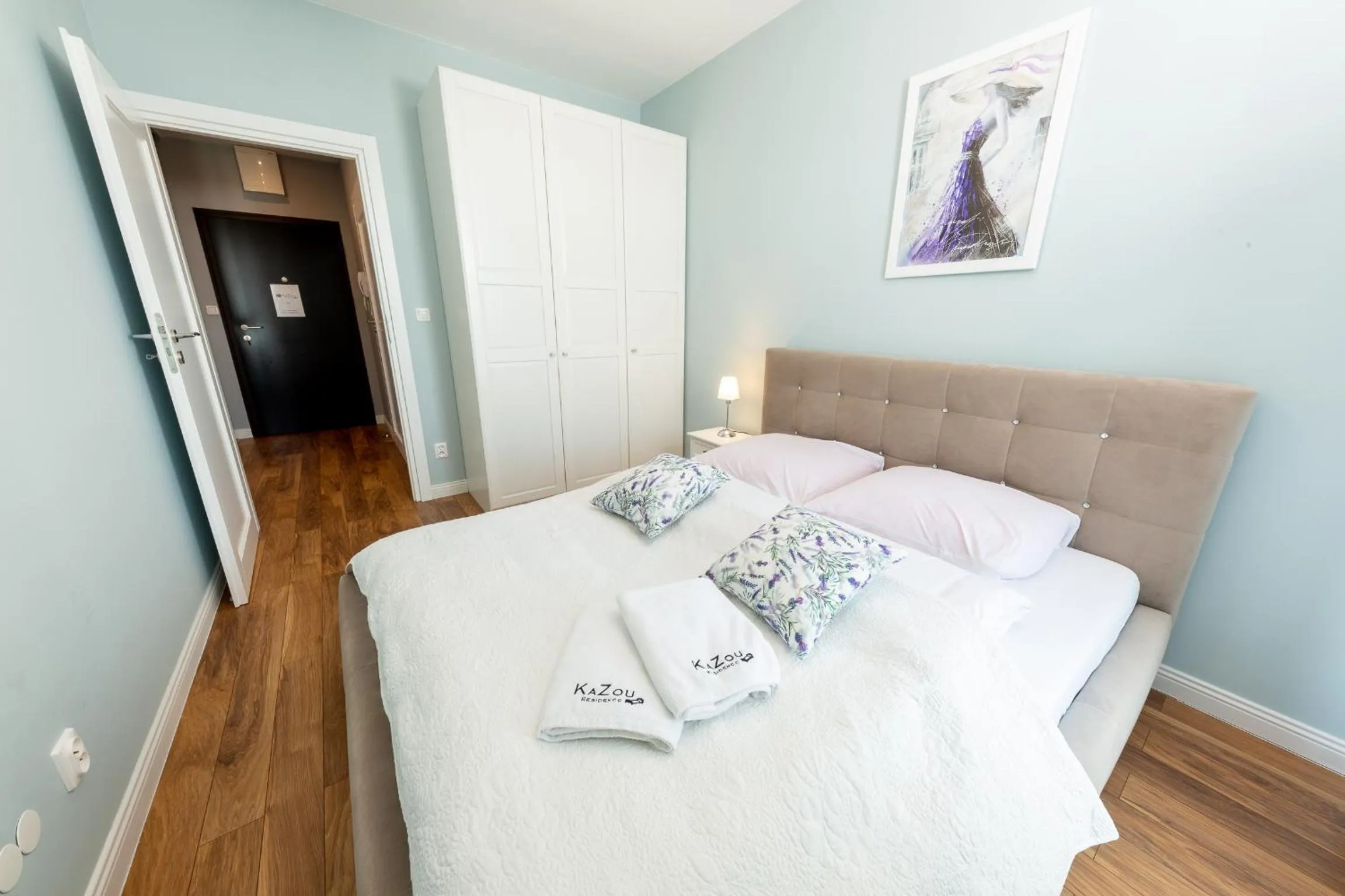 Bed in KaZou Residence