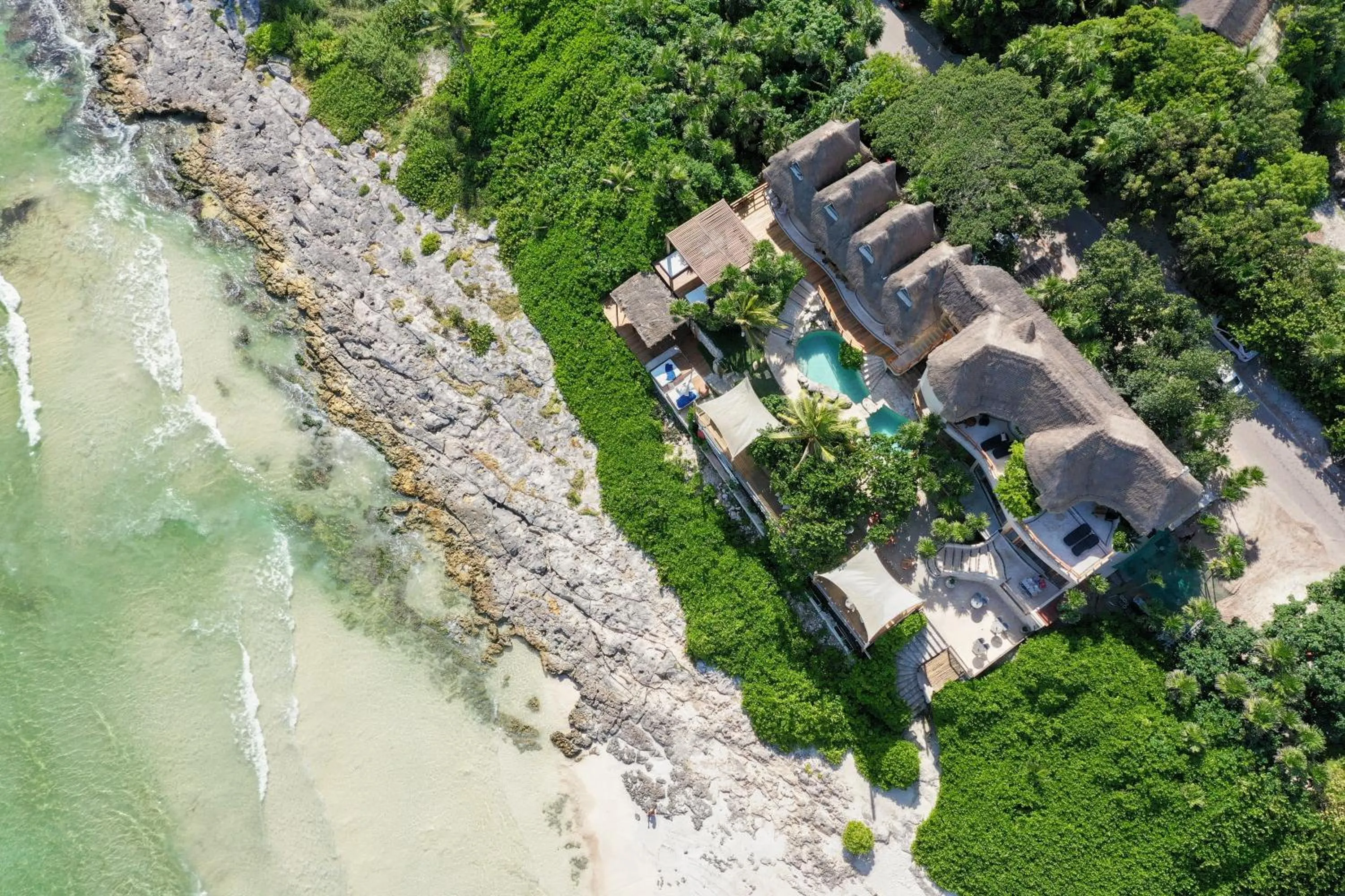 Sea view in Mezzanine by La Zebra, an SLH Hotel