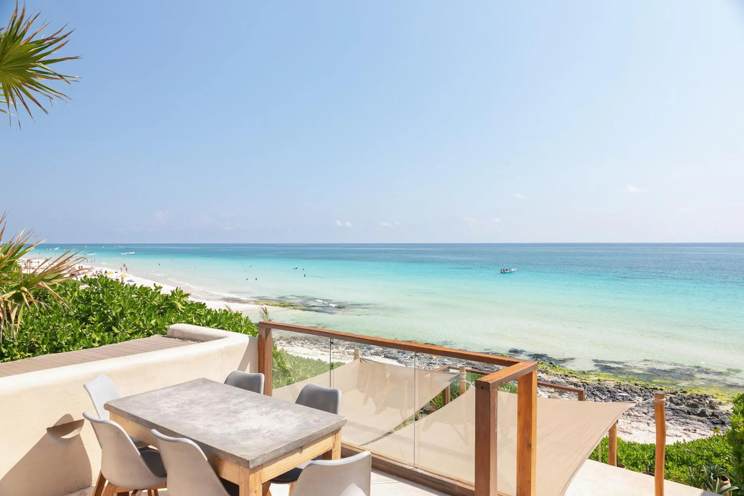 Sea view in Mezzanine by La Zebra, an SLH Hotel