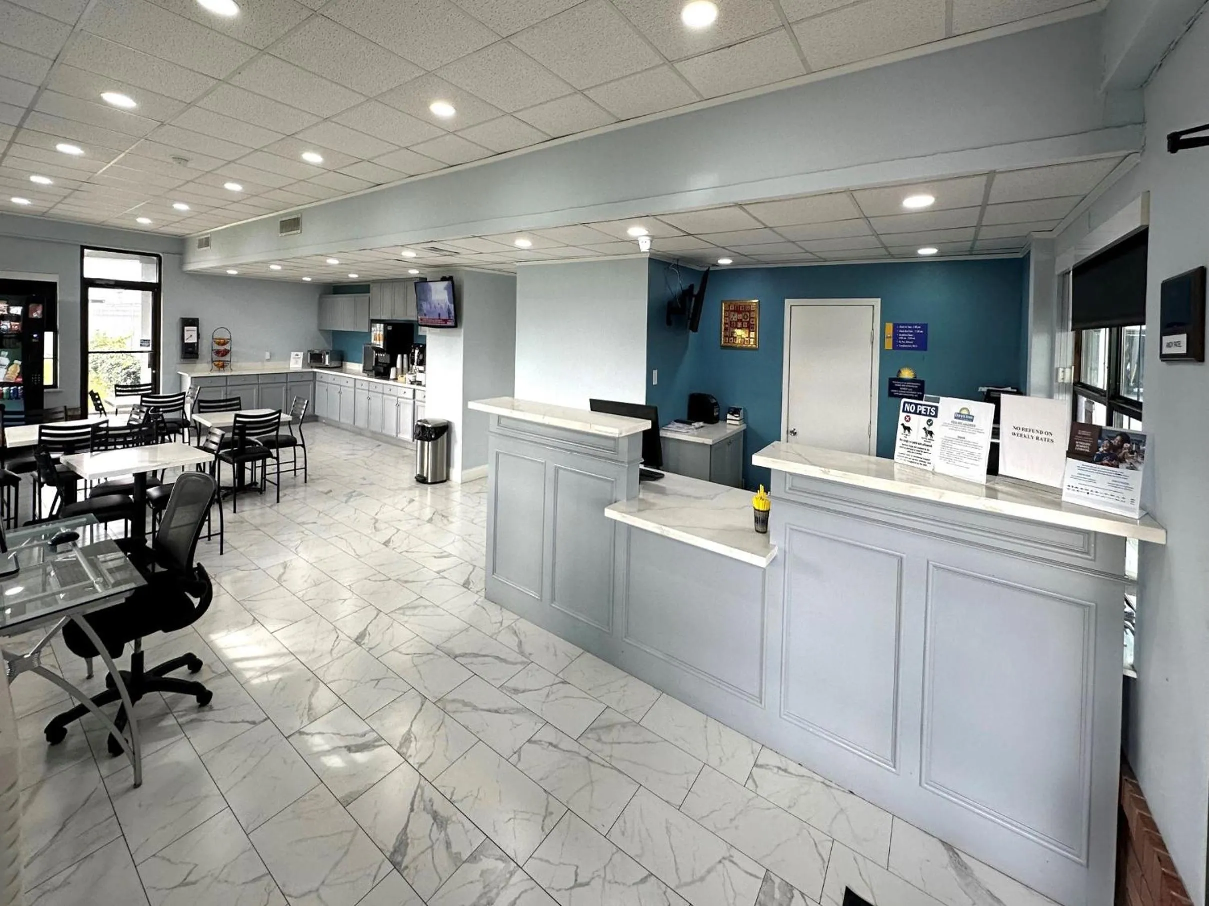 Lobby or reception in Days Inn by Wyndham Lake Charles