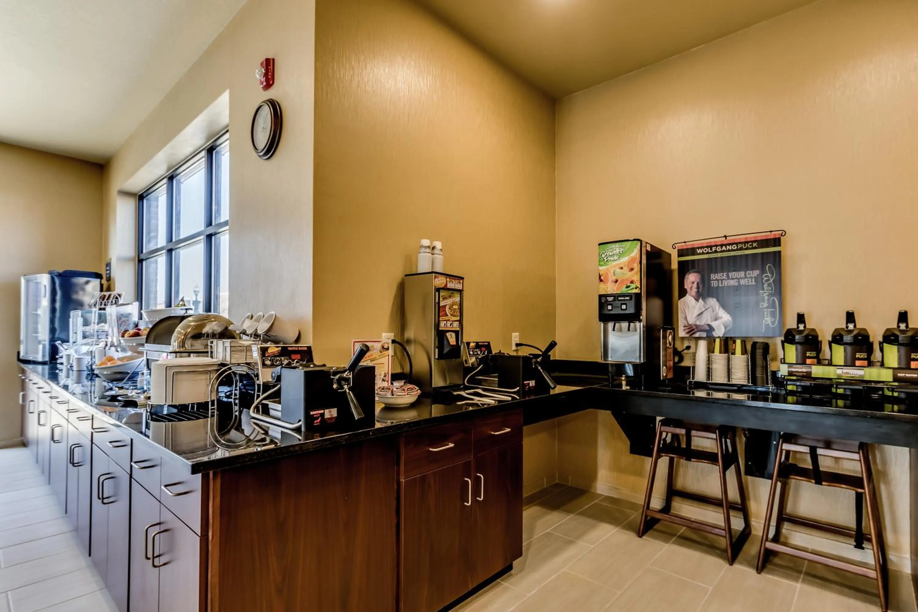 American breakfast in Cobblestone Inn & Suites - Waverly