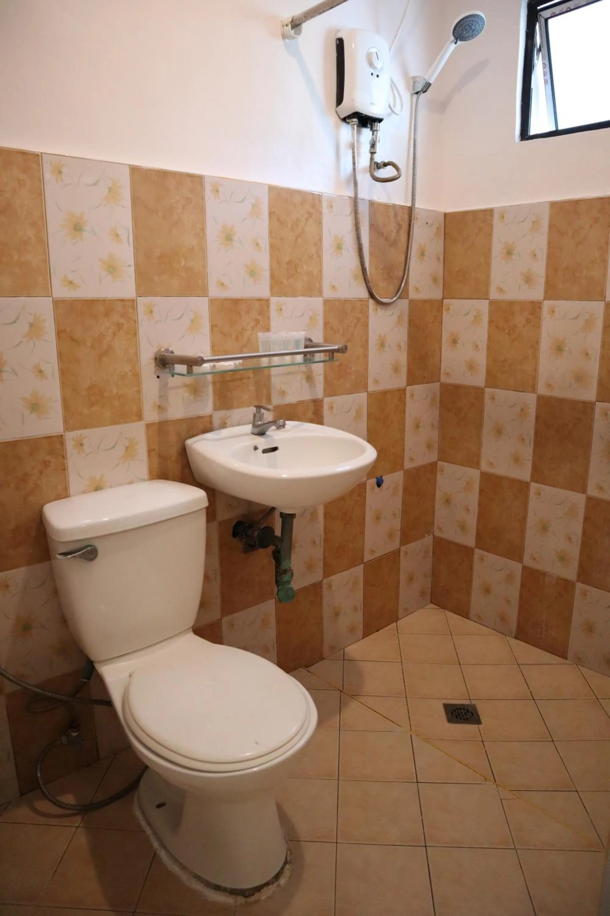 Bathroom in Island Inn