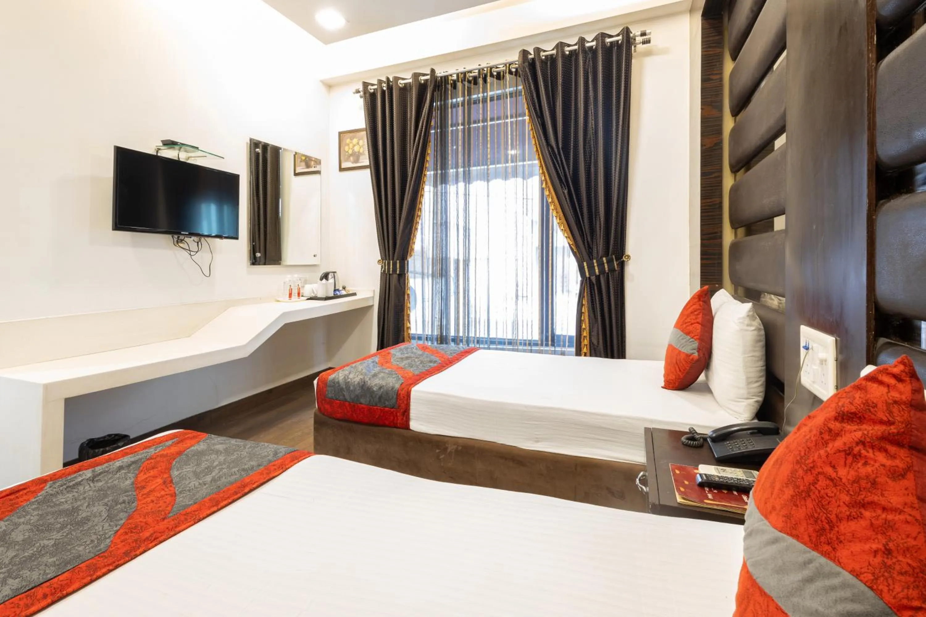 Bed in Hotel Gold Souk - Karol Bagh