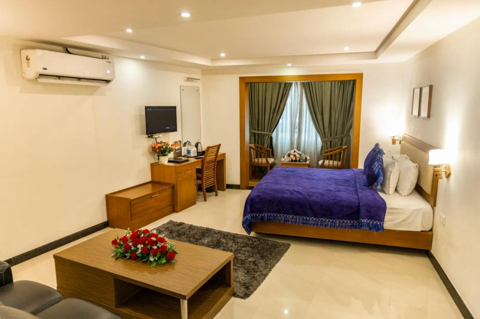 Bed in Hill Palace Hotel & Spa