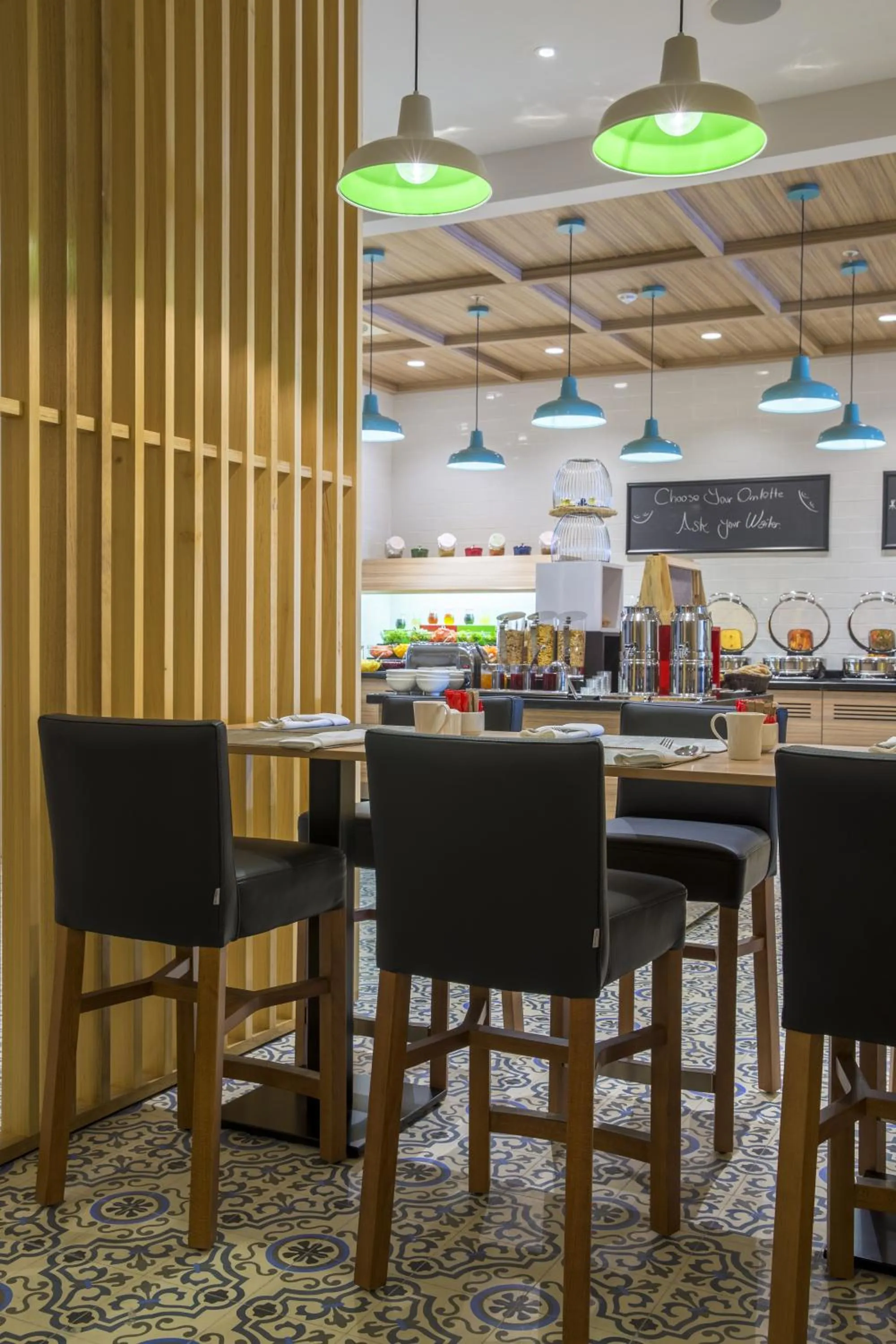 Restaurant/places to eat in Park Inn By Radisson Istanbul Ataturk Airport