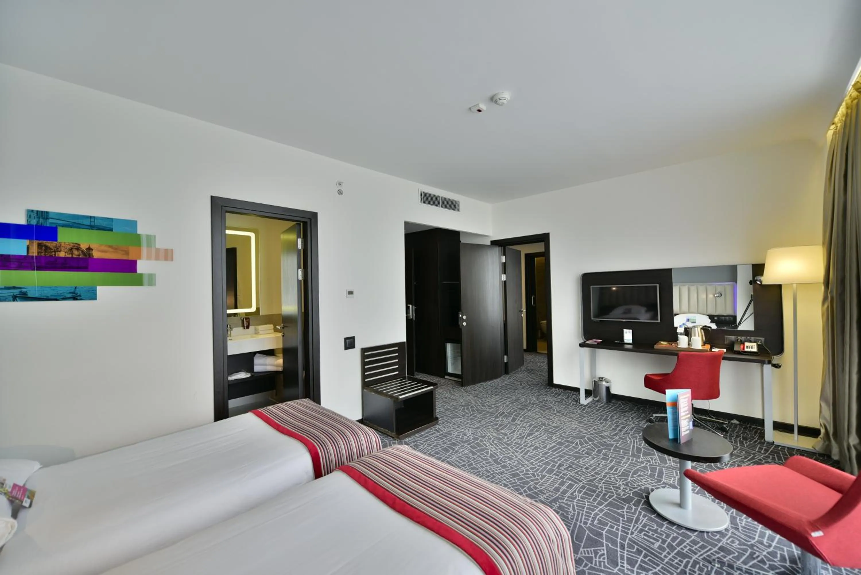 Photo of the whole room in Park Inn By Radisson Istanbul Ataturk Airport